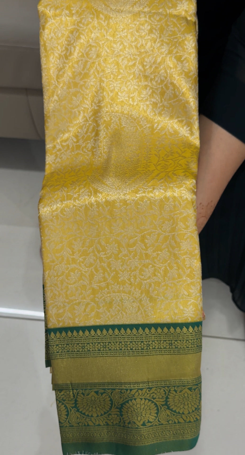 TISSUE BROCADE SAREES - IHA 27424