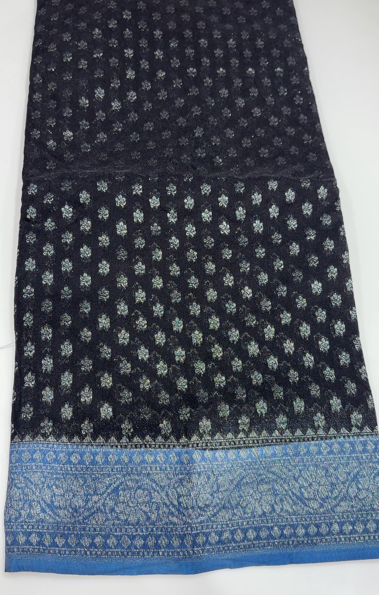 SEMI BANARASI SAREES - IHA 25468