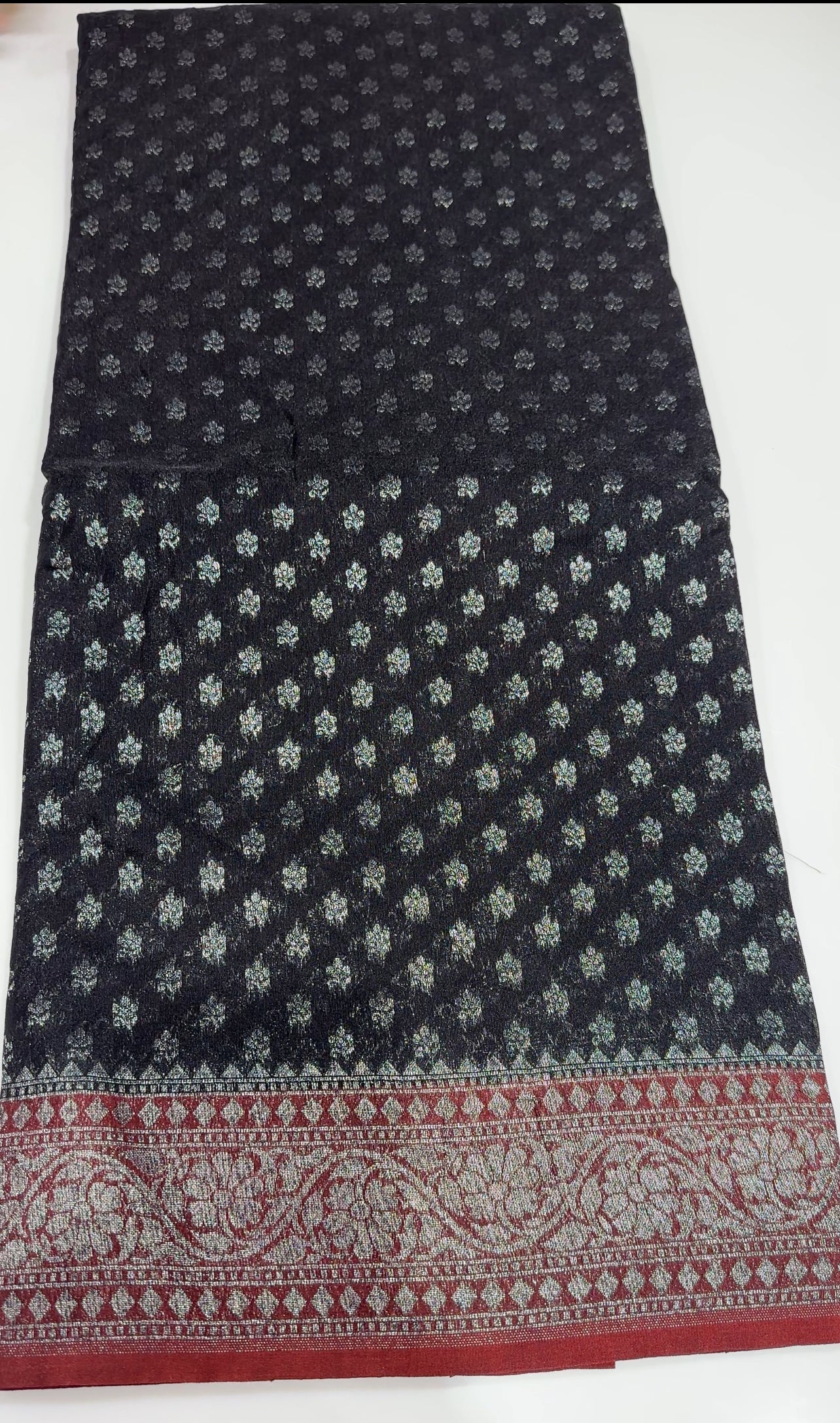 SEMI BANARASI SAREES - IHA 25468