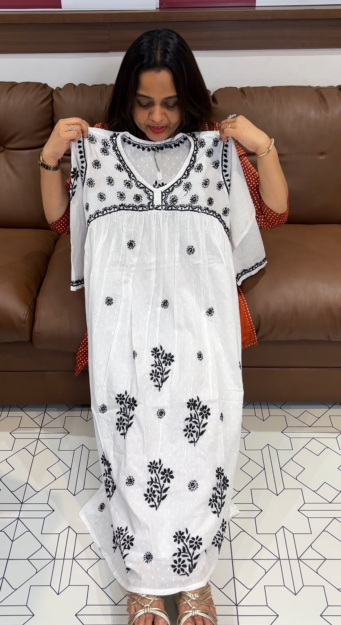 LUCKNOWI ALIYA CUT A-LINE TOPS - IHA 22773