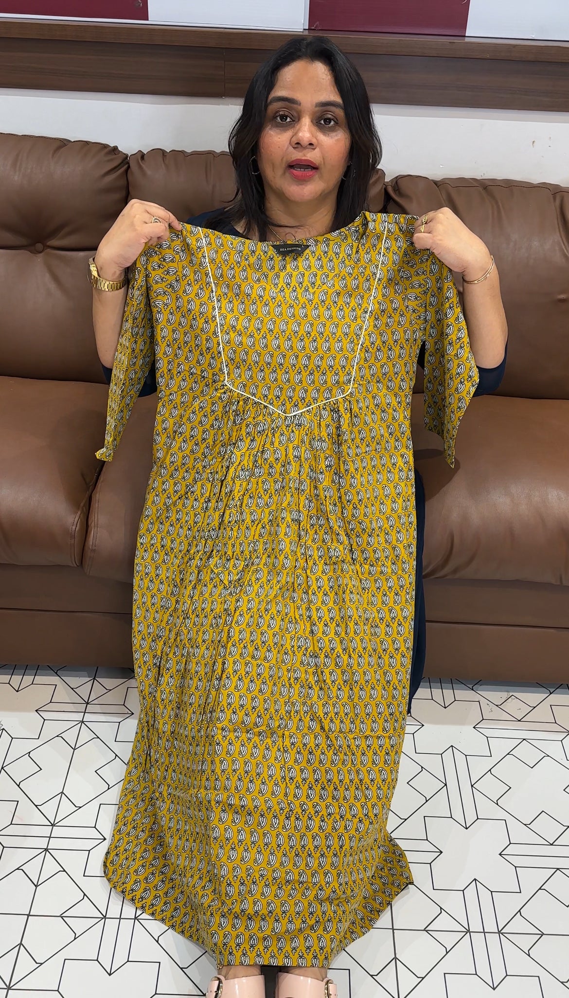 PRINTED LONG A-LINE TOPS - IHA 28240