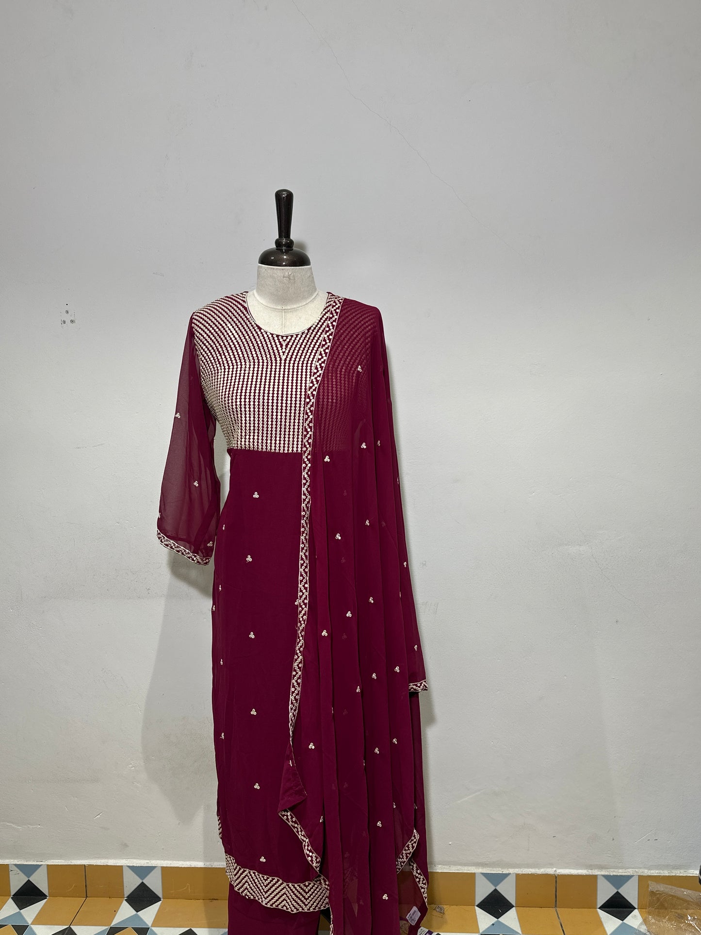 OFFER SALES TOP AND BOTTOM - IHA 34293