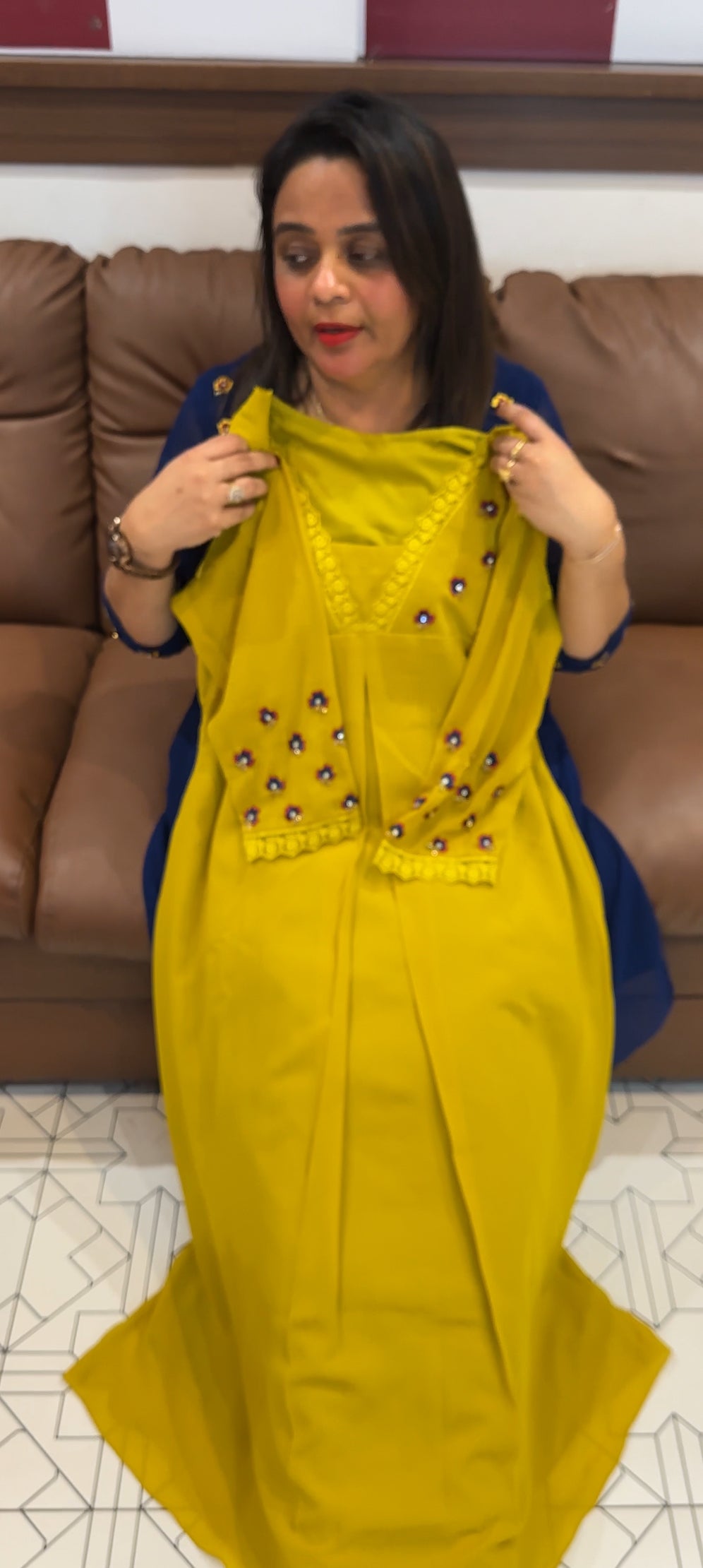 IHA'S IN-HOUSE DESIGNER ALINE TOPS - IHA 27007