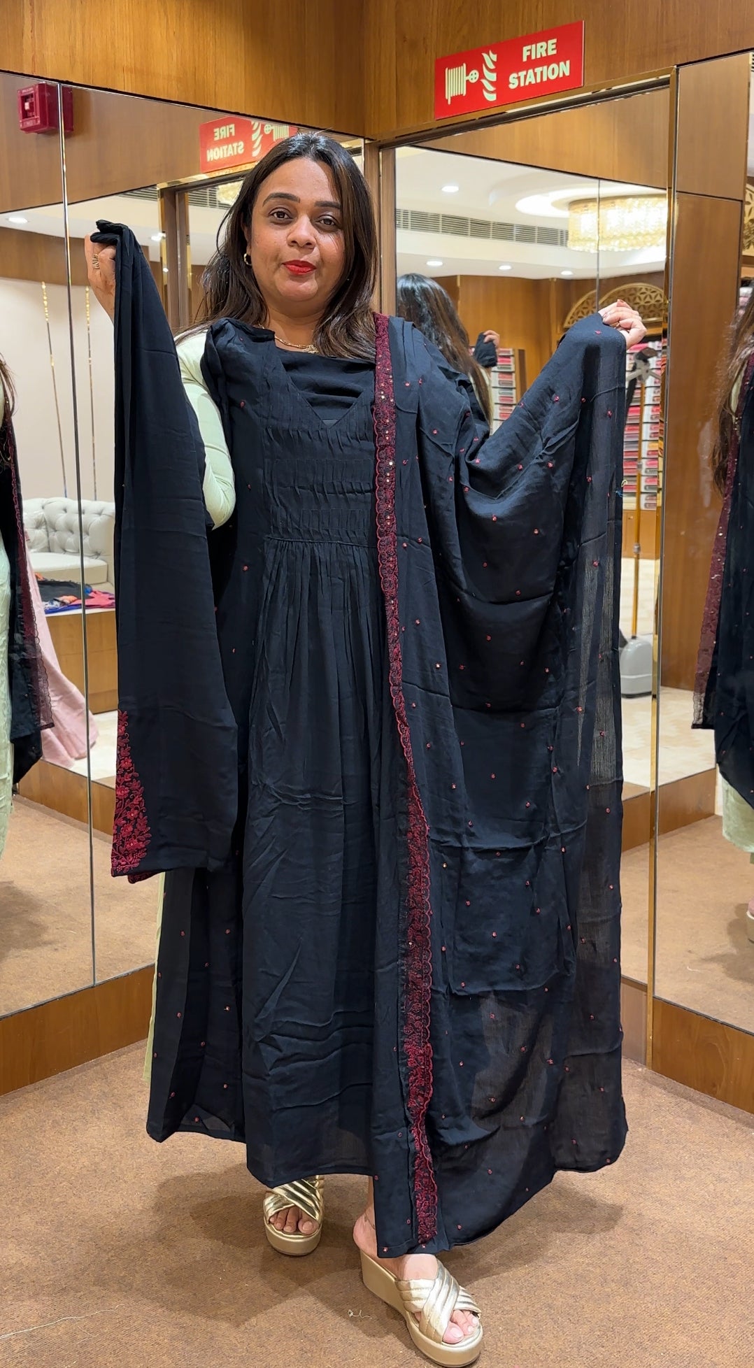 CRUSHED COTTON TOP ,BOTTOM AND DUPATTA - IHA 22230