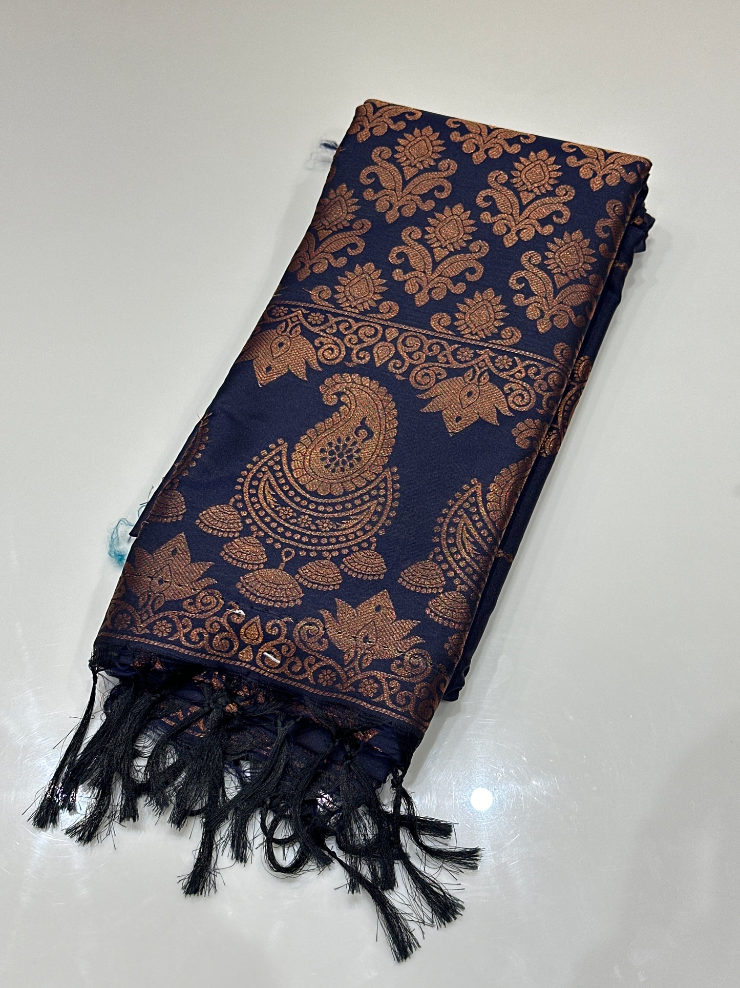 OFFER SALES SAREES - IHA 27182