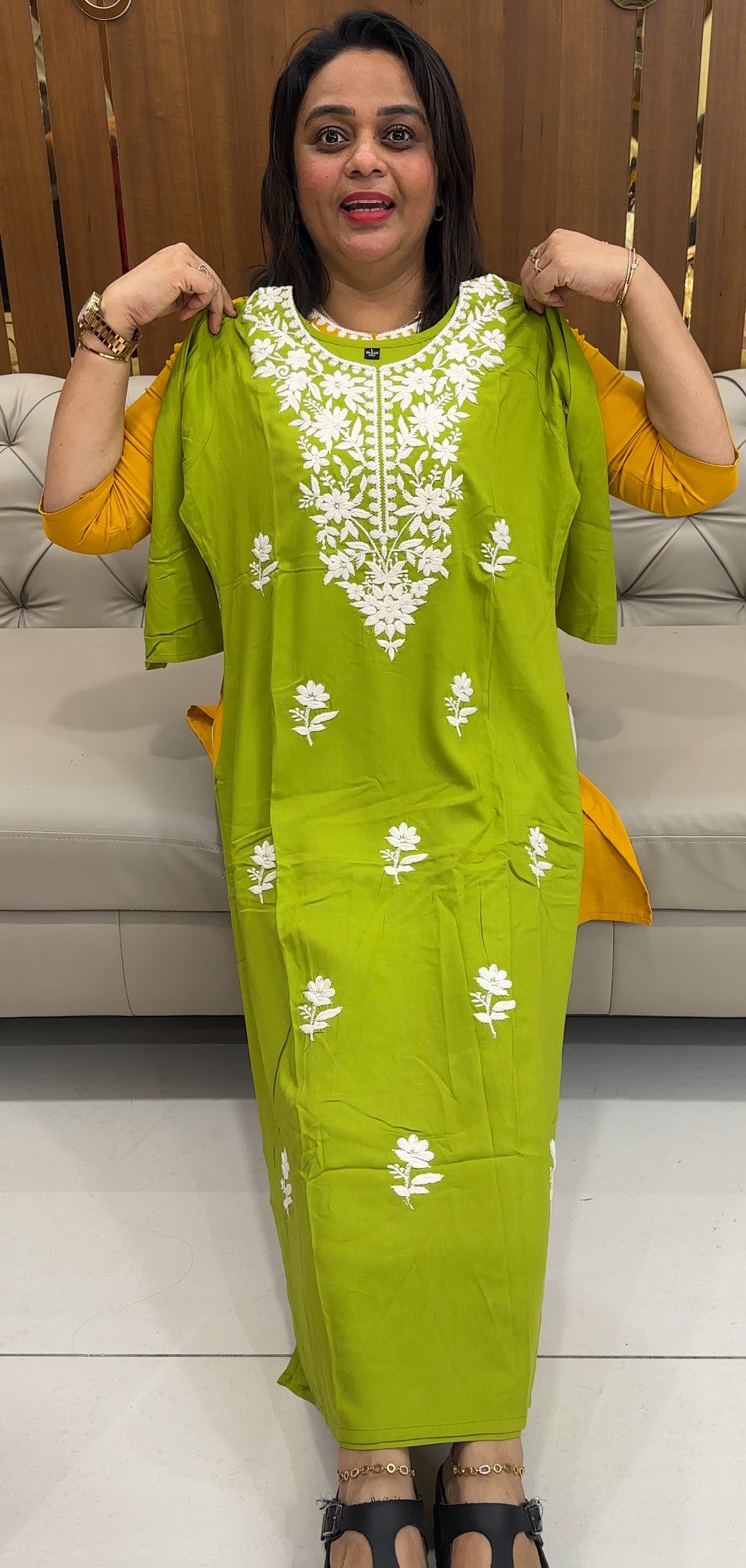 LUCKNOWI CHIKANKARI TOPS - IHA 25751