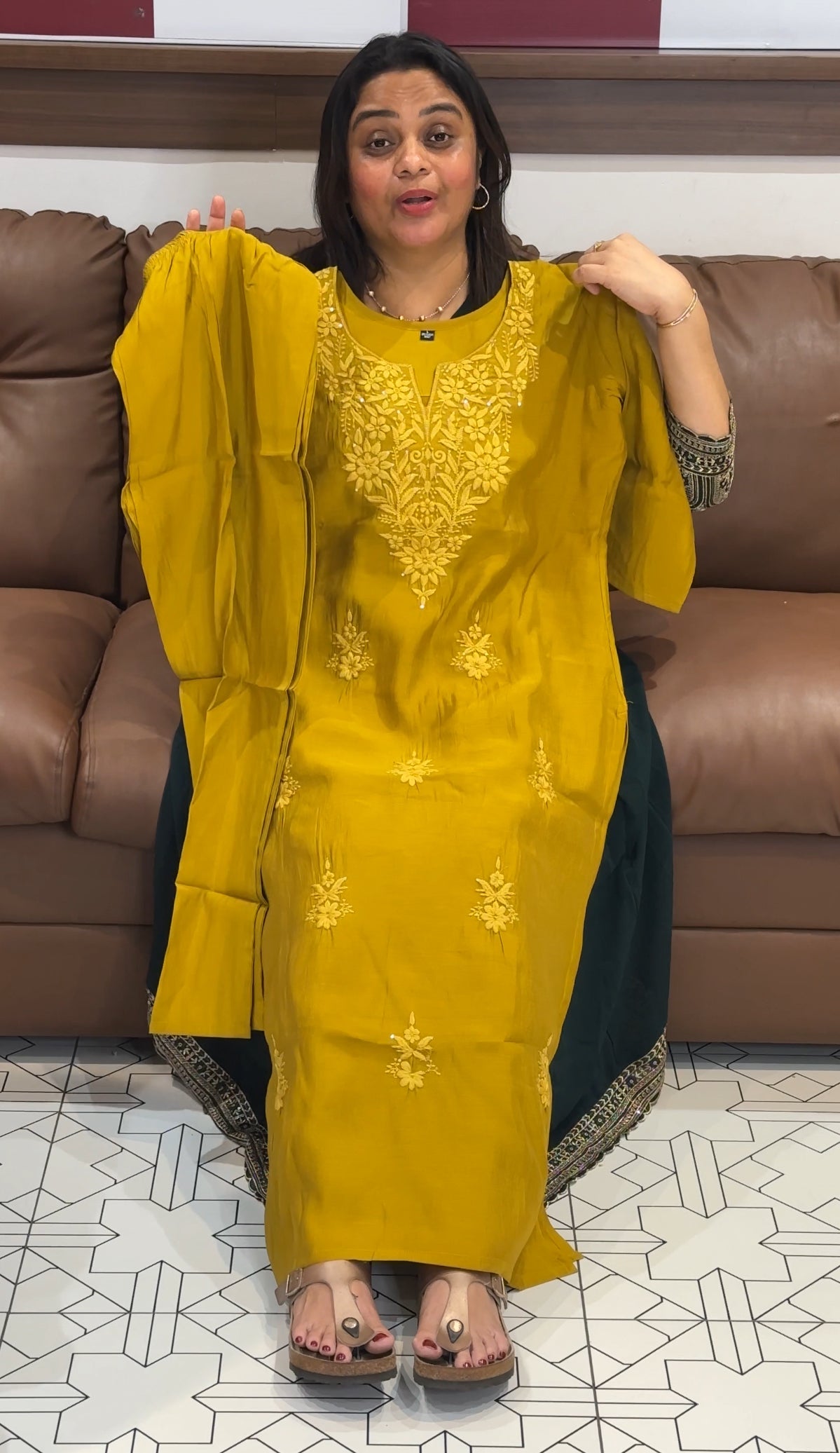 CHIKANKARI TOP AND BOTTOM - IHA 27359