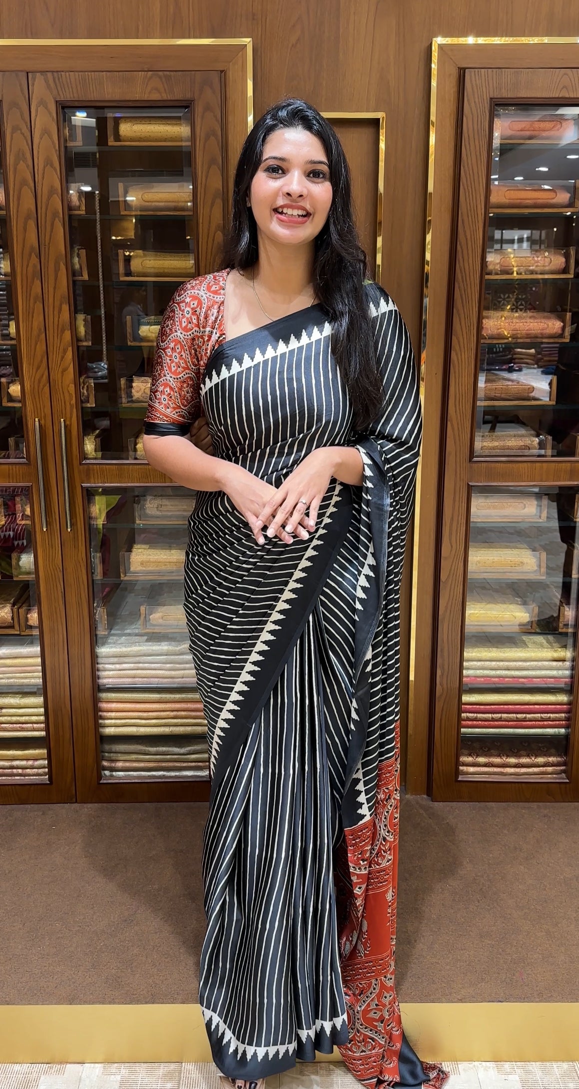 SEMI MODAL SILK SARES - IHA 25130