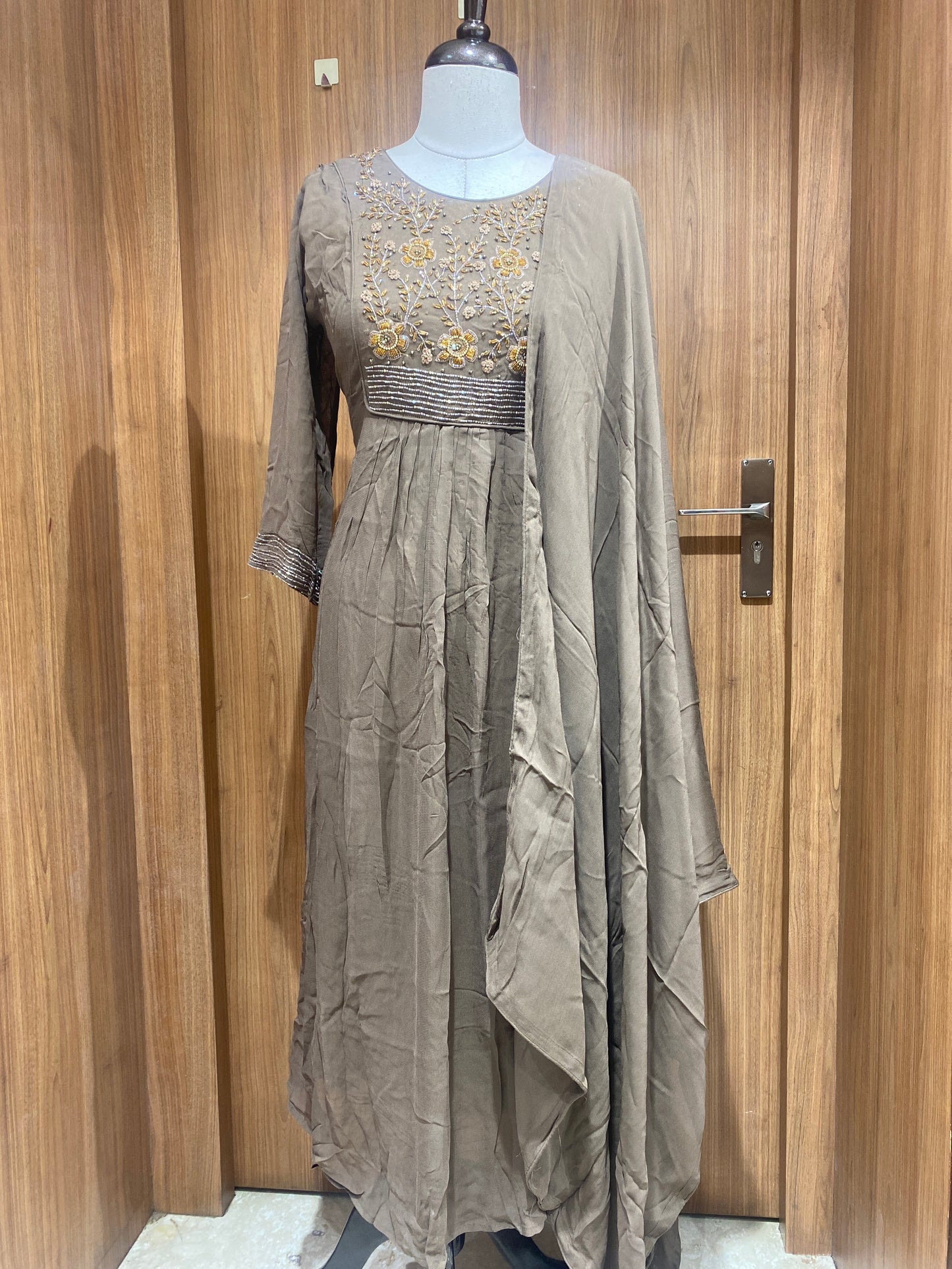 OFFER SALES TOPS COLLECTIONS - IHA 27006