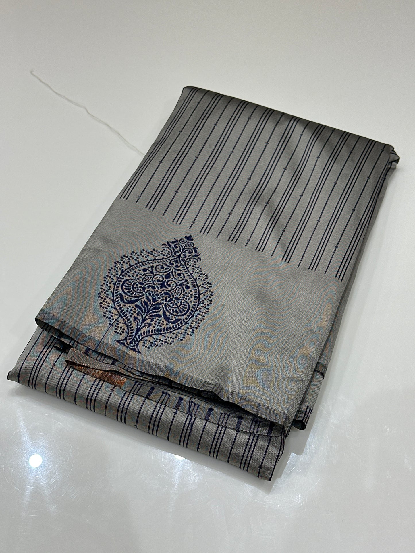OFFER SALES SAREES - IHA 27182