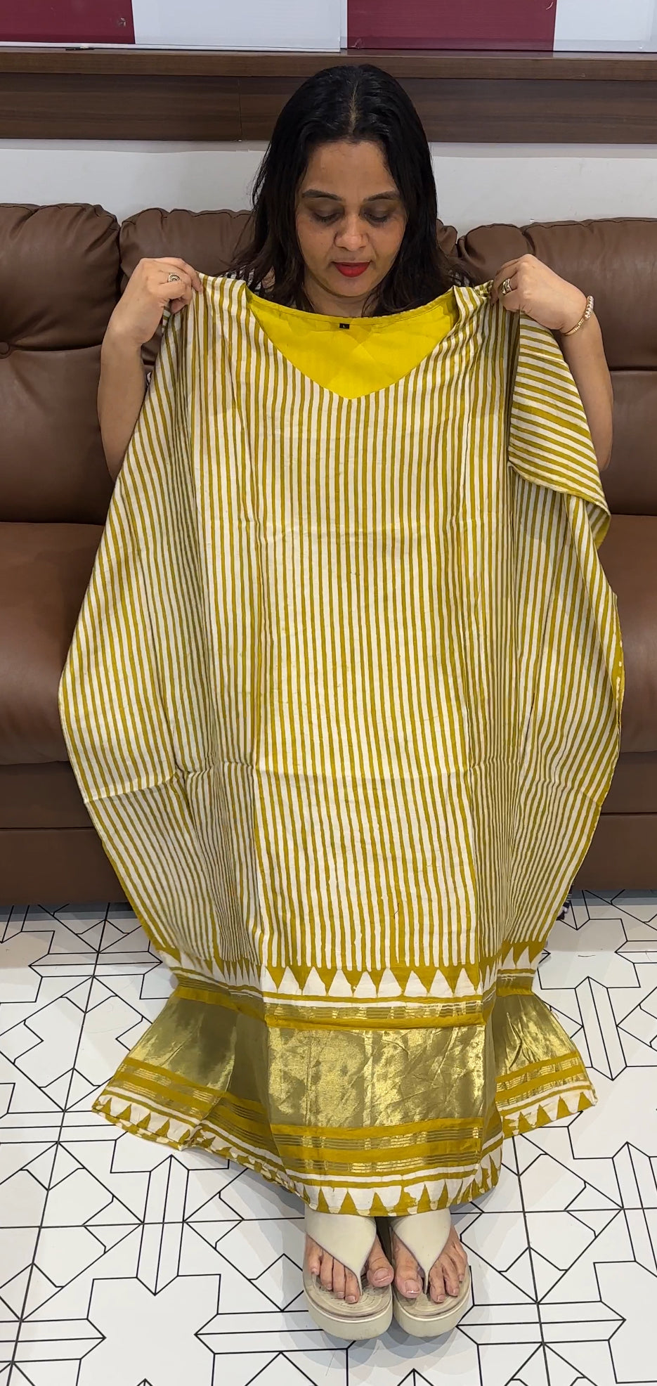 SEMI MODAL BATIK PRINTED KAFTAN TOPS - IHA 21476