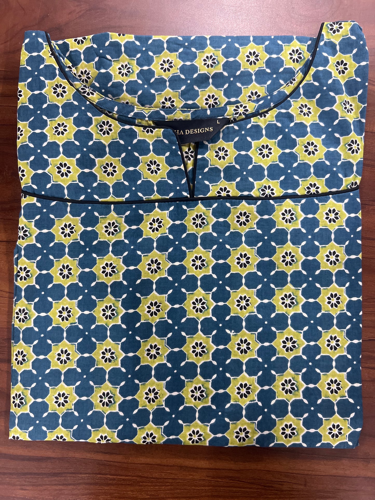BUDGET BUY LONG TOPS - IHA 21468