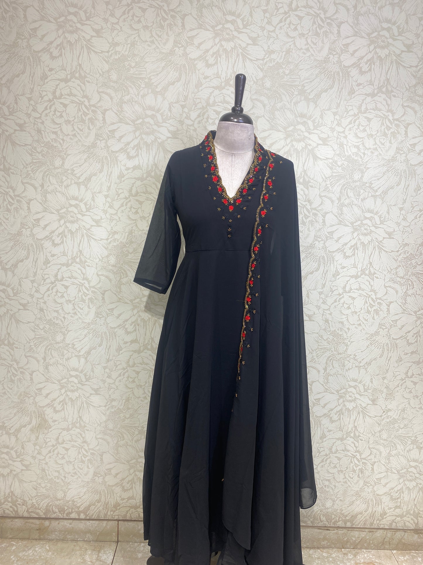 OFFER SALES TOPS COLLECTIONS - IHA 27023