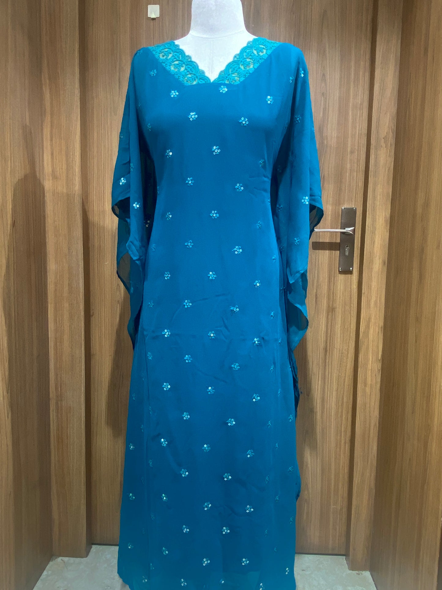OFFER SALES TOPS COLLECTIONS - IHA 27006