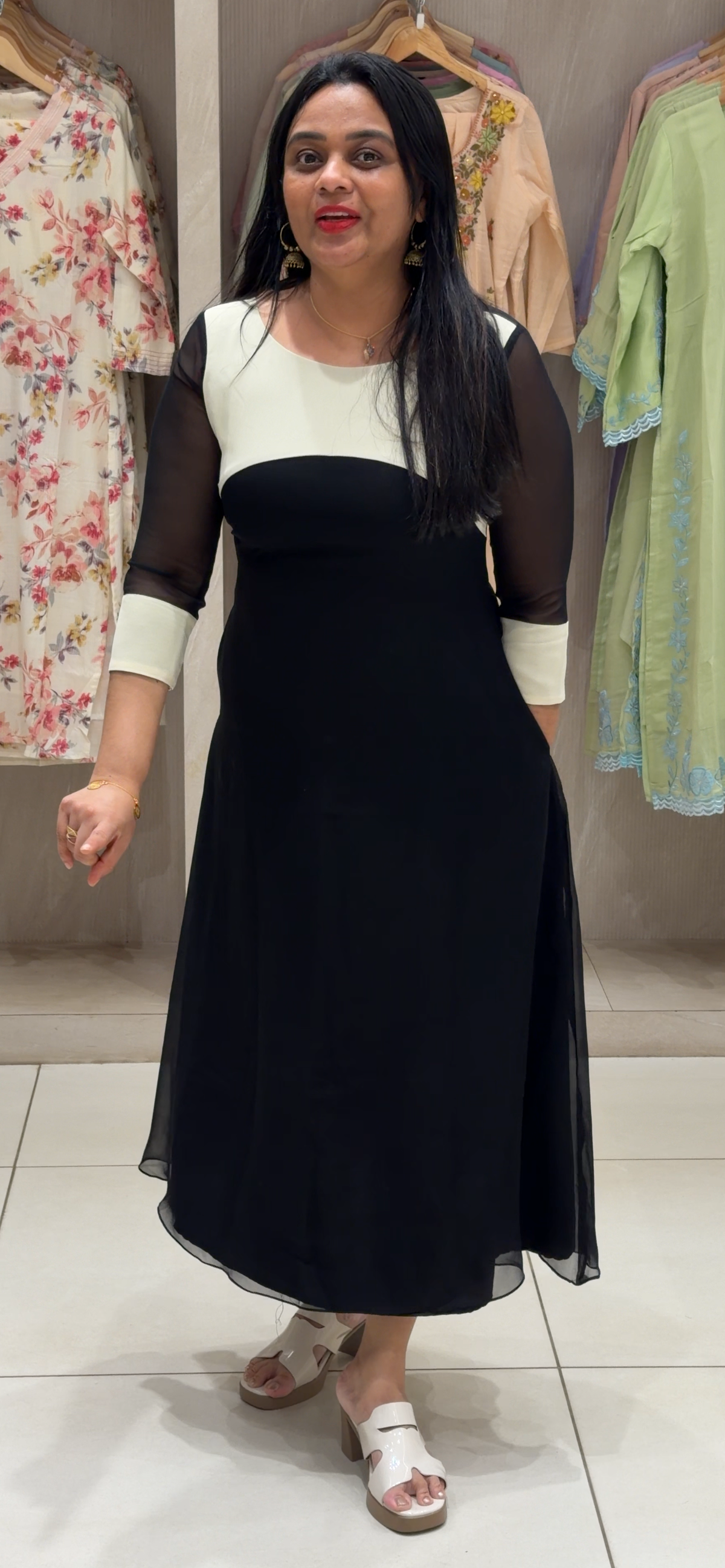 IHA'S IN-HOUSE FROCKS - IHA 35783
