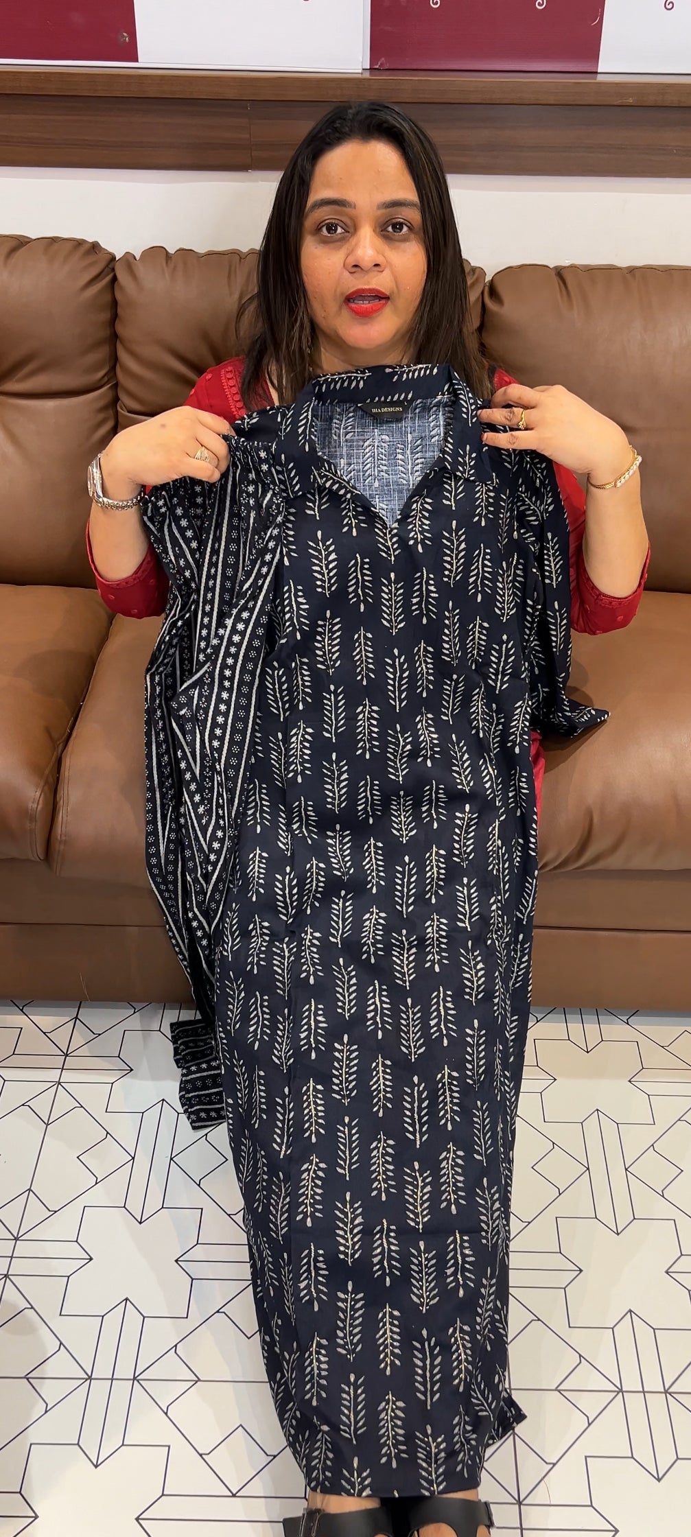 IHA'S IN-HOUSE PRINTED TOP AND BOTTOM - IHA 22722