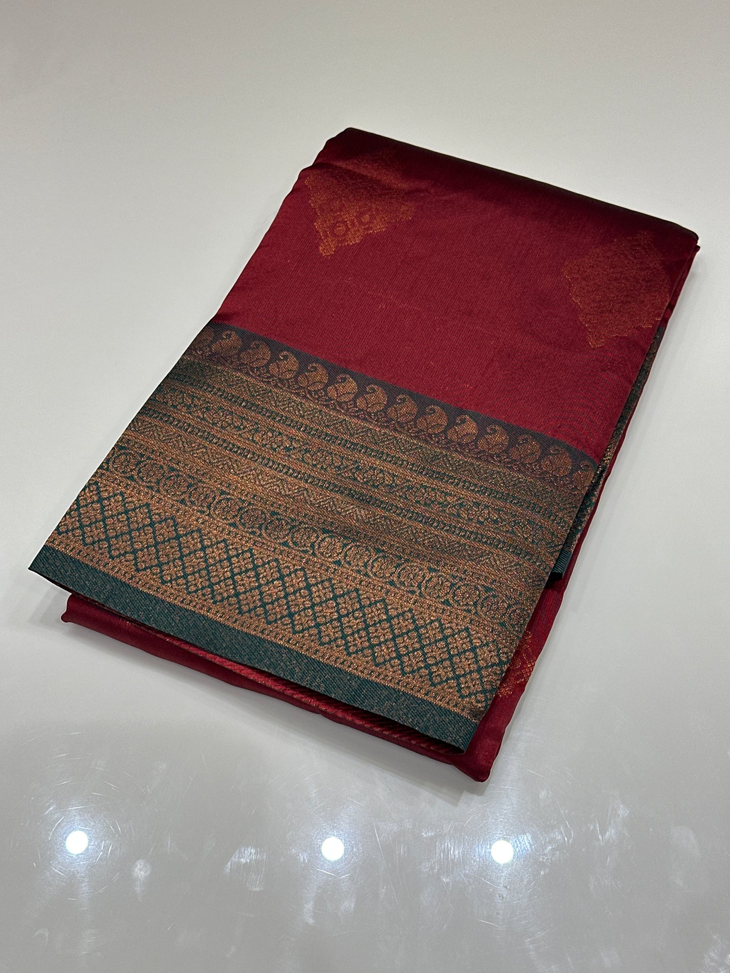 OFFER SALES SAREES - IHA 27172