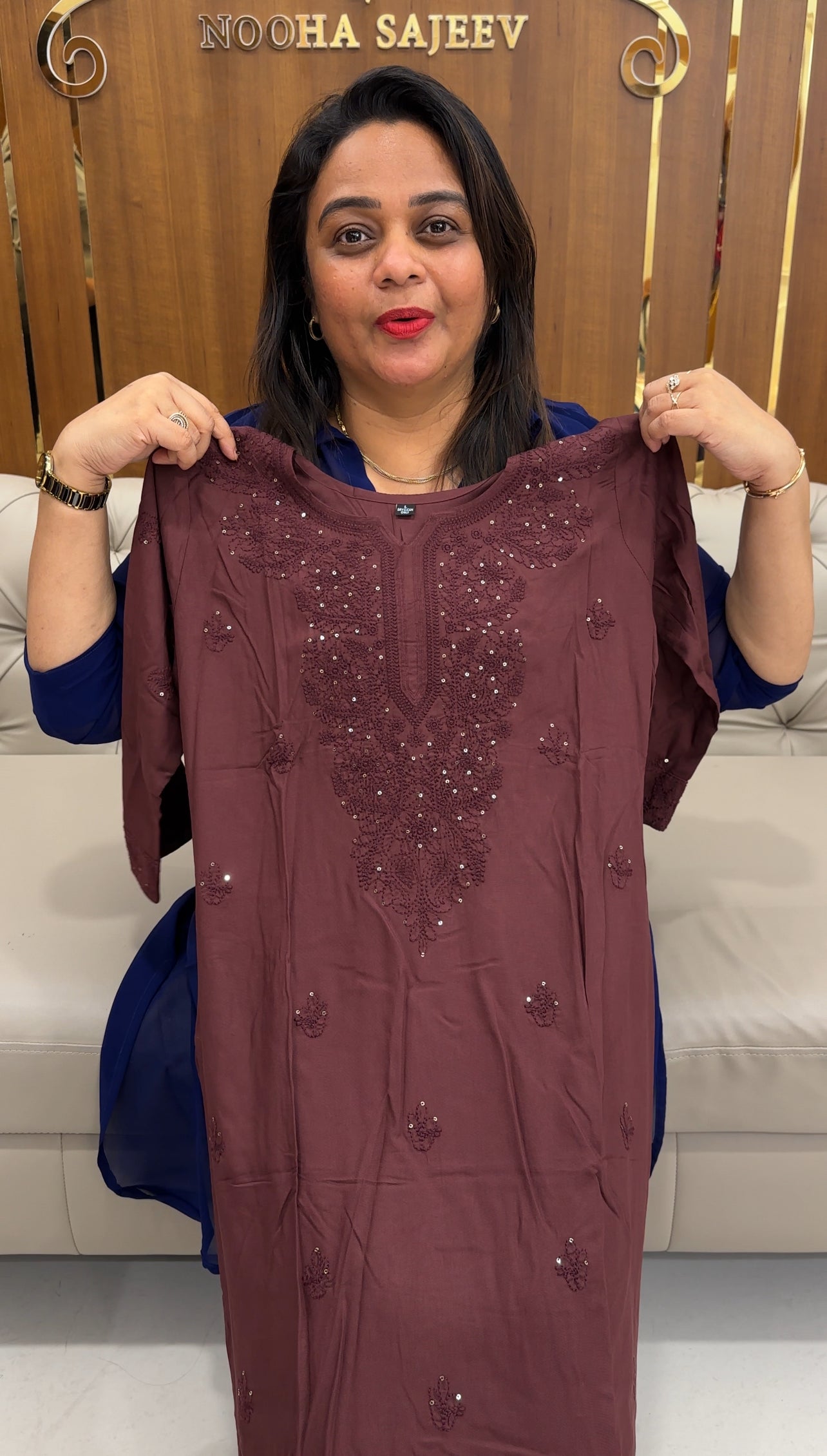 CHIKANKARI LONG TOPS - IHA 25872