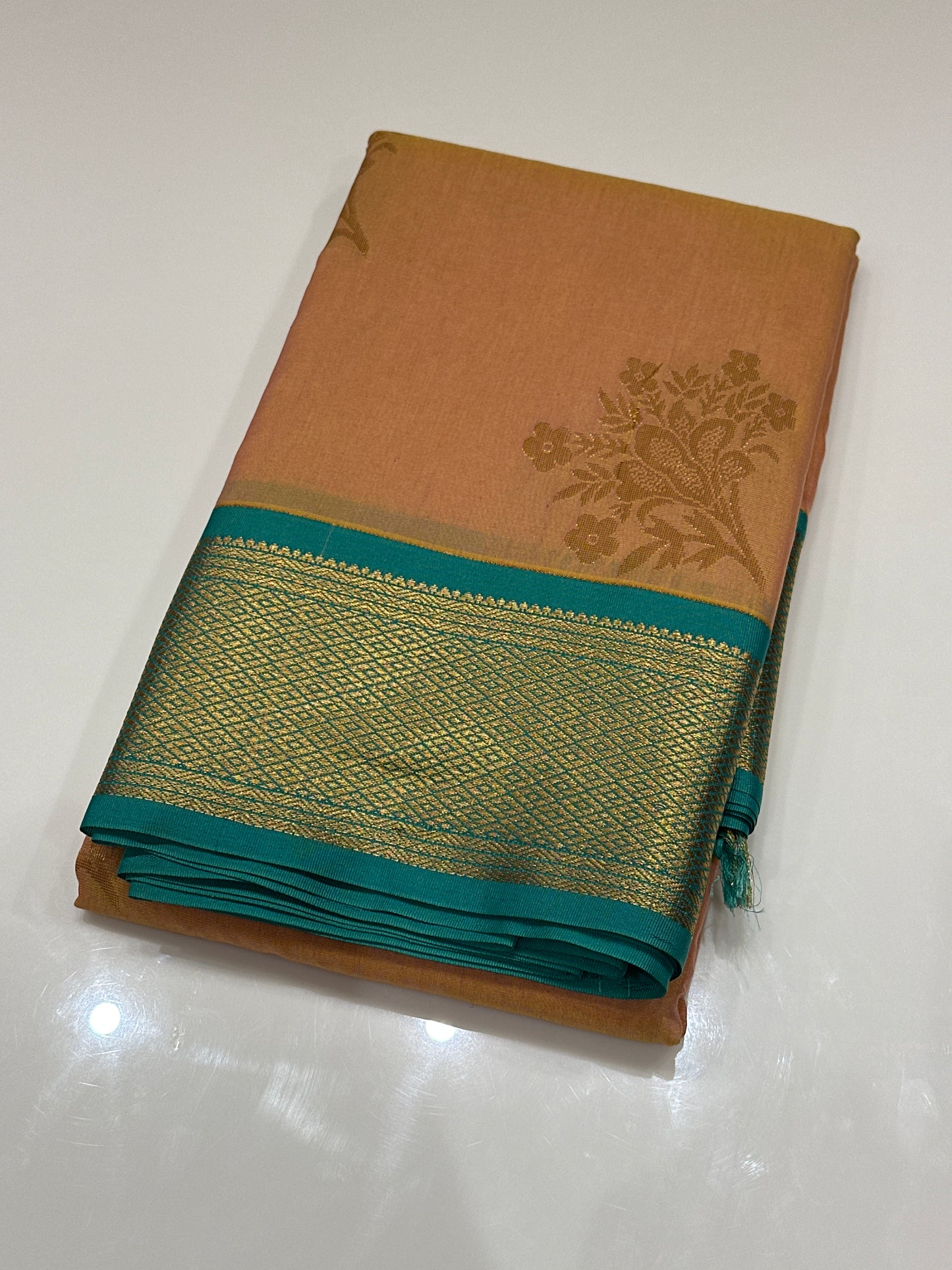 OFFER SALES SAREES - IHA 27172