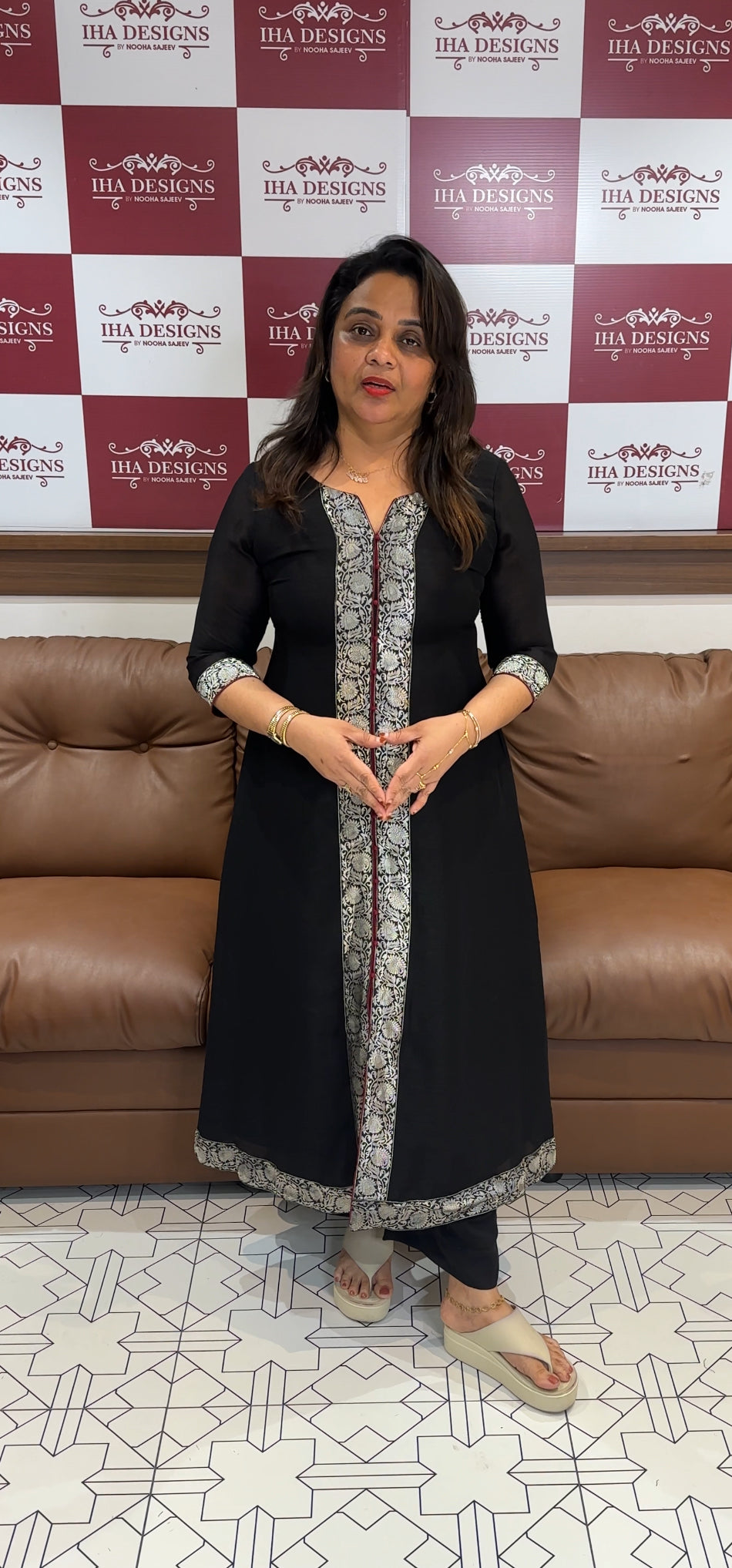 IHA'S IN-HOUSE SEMI RAW SILK TOPS - IHA 24802