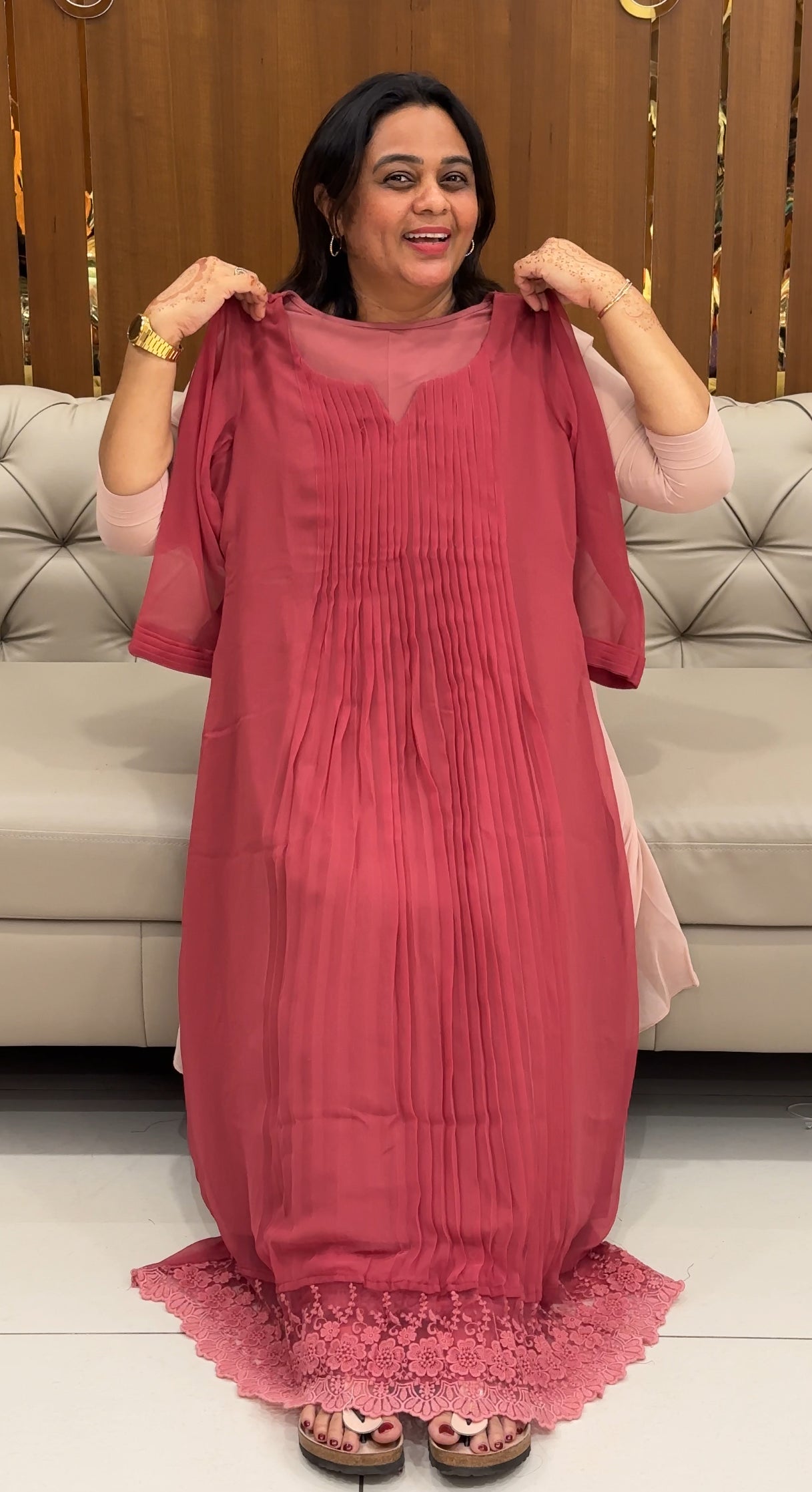 IHA'S IN-HOUSE ALINE TOPS - IHA 27447