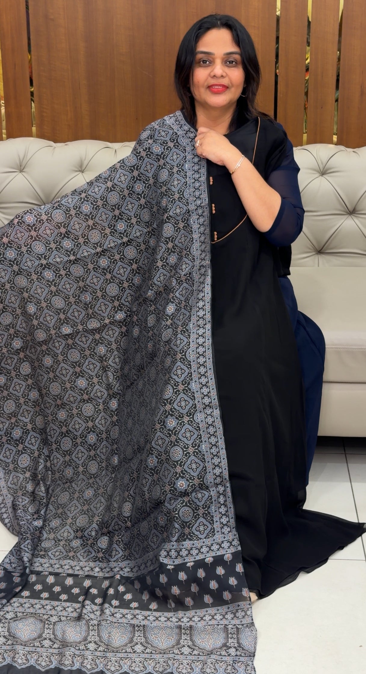 IHA'S IN-HOUSE GEORGETTE ALINE TOPS - IHA 30586