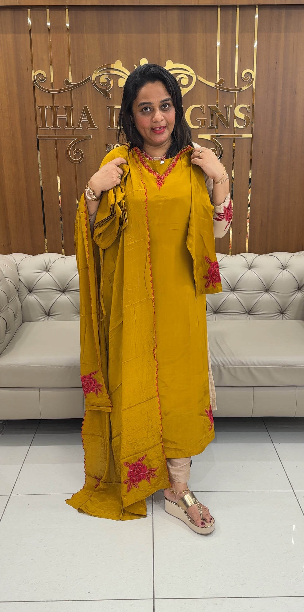 CRAPE SILK SLITTED TOP,BOTTOM AND DUPATTA - IHA 25750