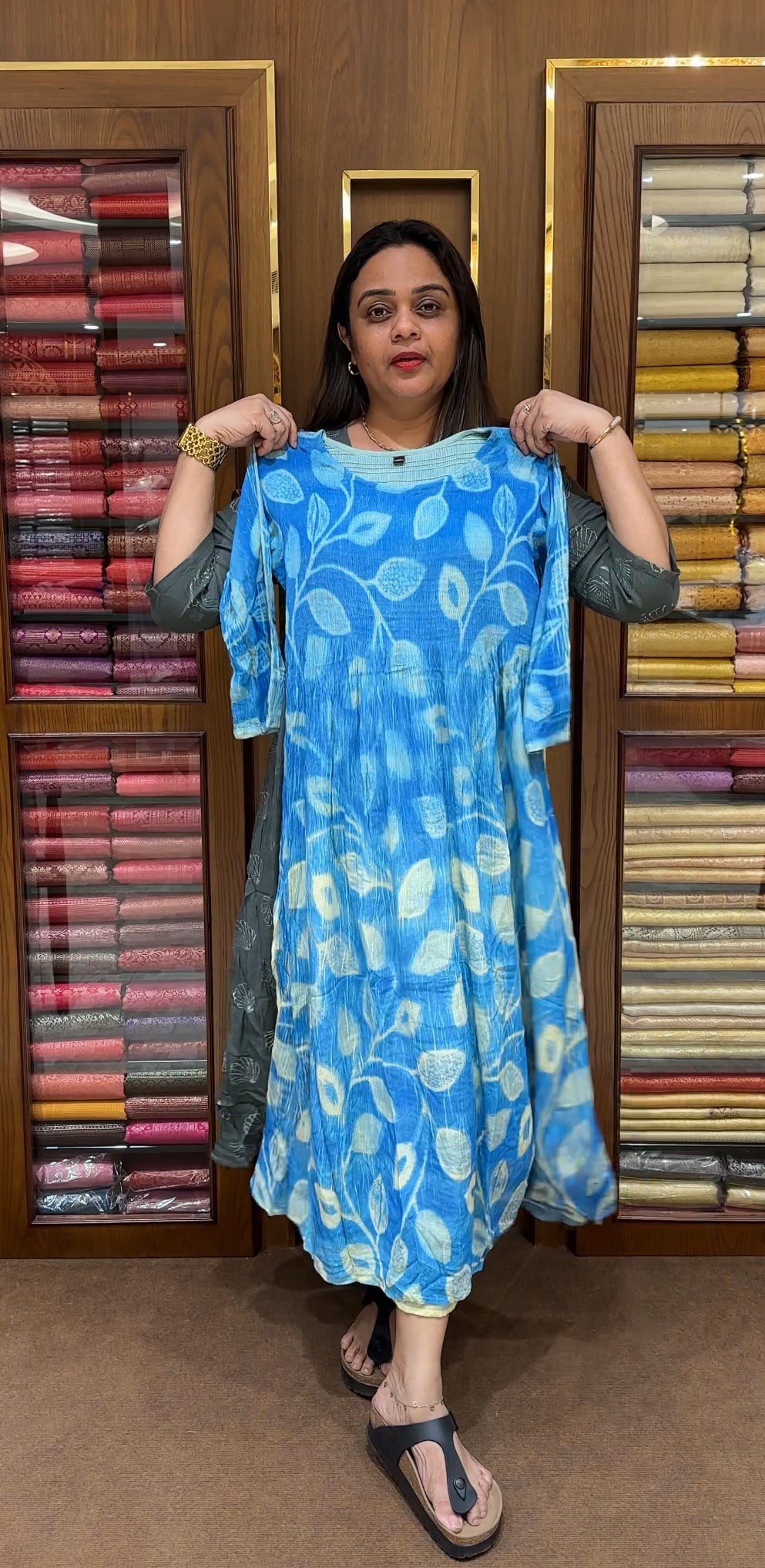 SMOKING PRINTED TOPS - IHA 21903