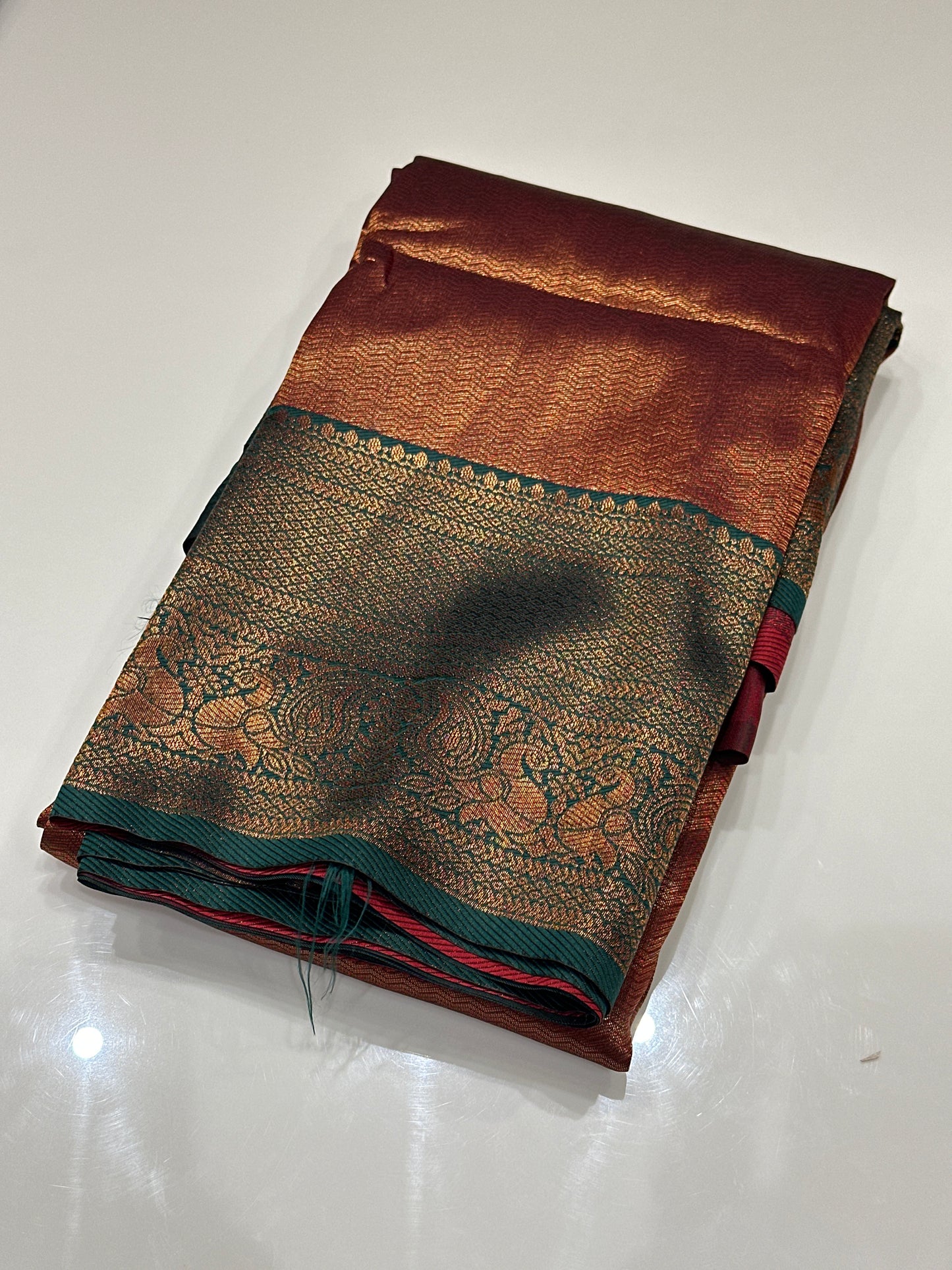 OFFER SALES SAREES - IHA 27182