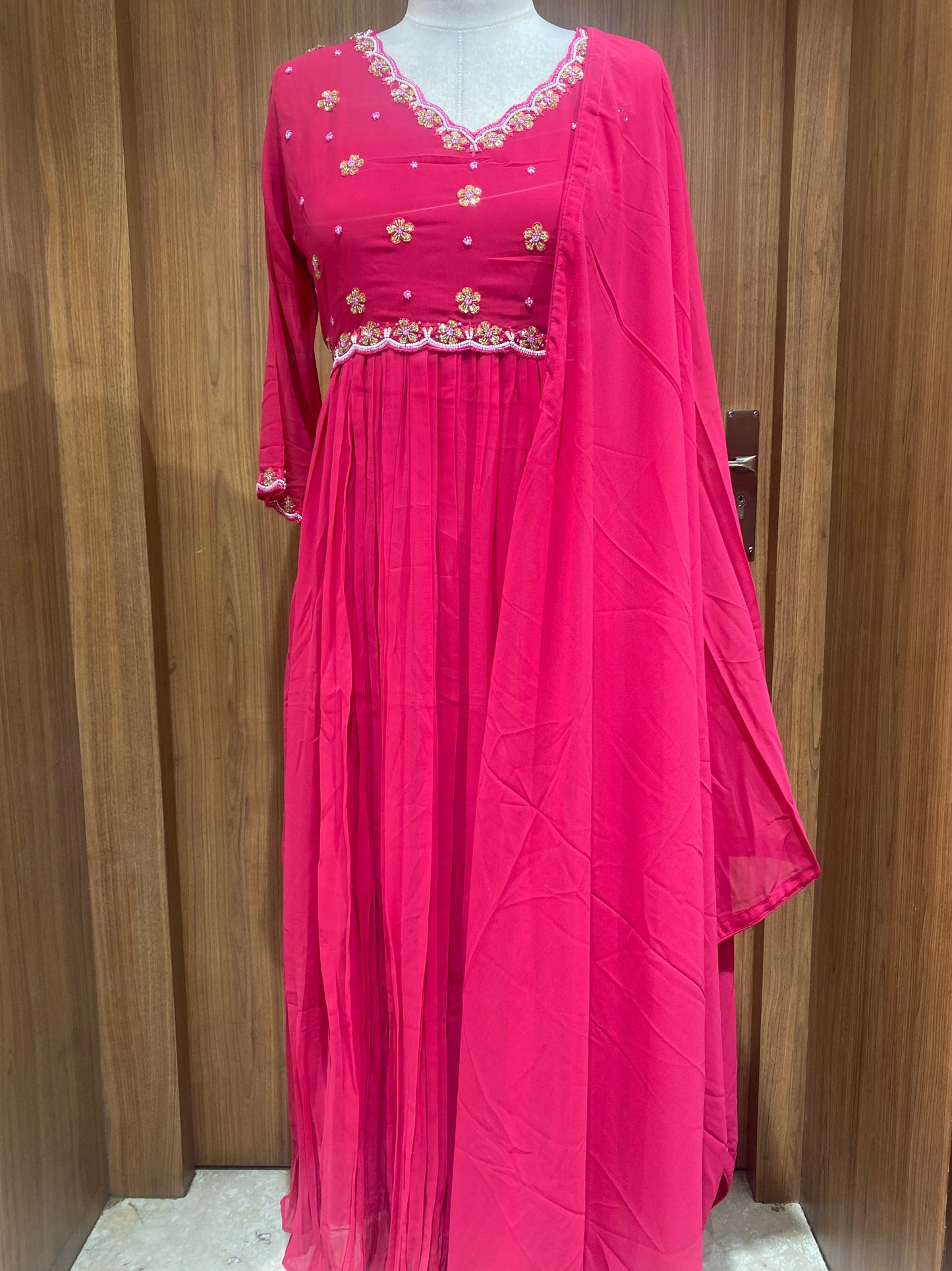 OFFER SALES TOPS COLLECTIONS - IHA 27006