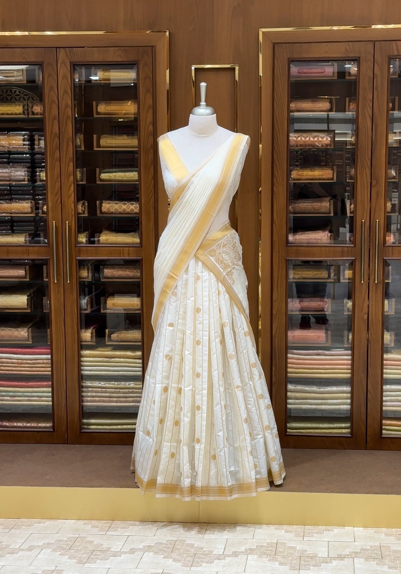 DESIGNER MALAI CHANDERI DHAVANI - IHA 25694