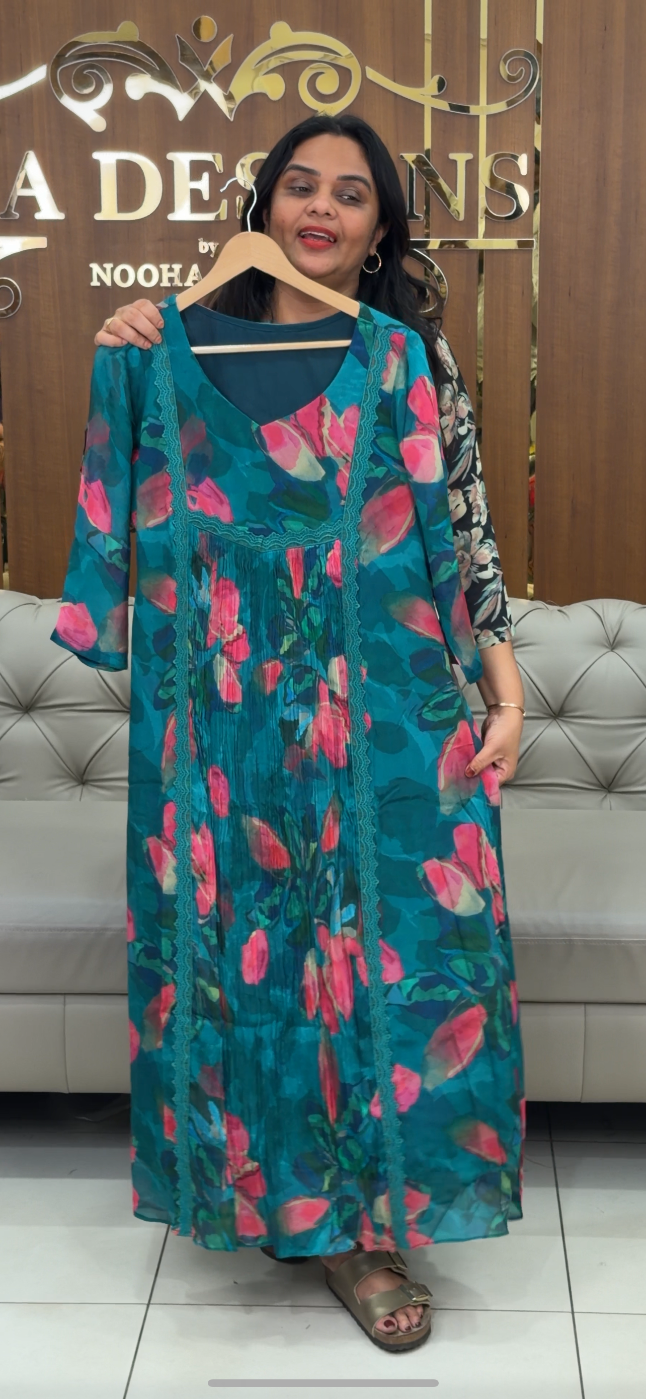 IHA'S IN-HOUSE ALINE TOPS - IHA 30565