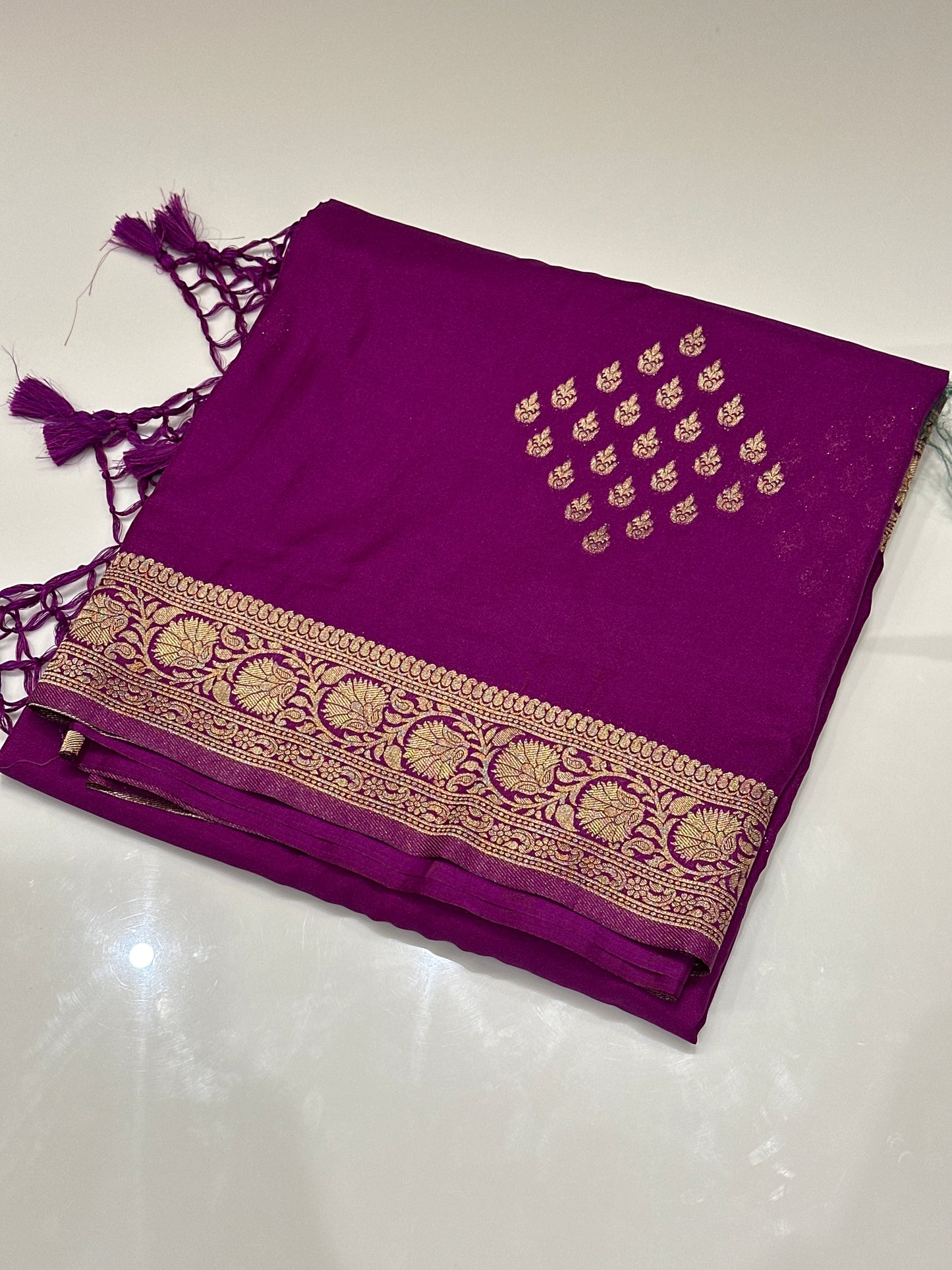 OFFER SALES SAREES - IHA 27182