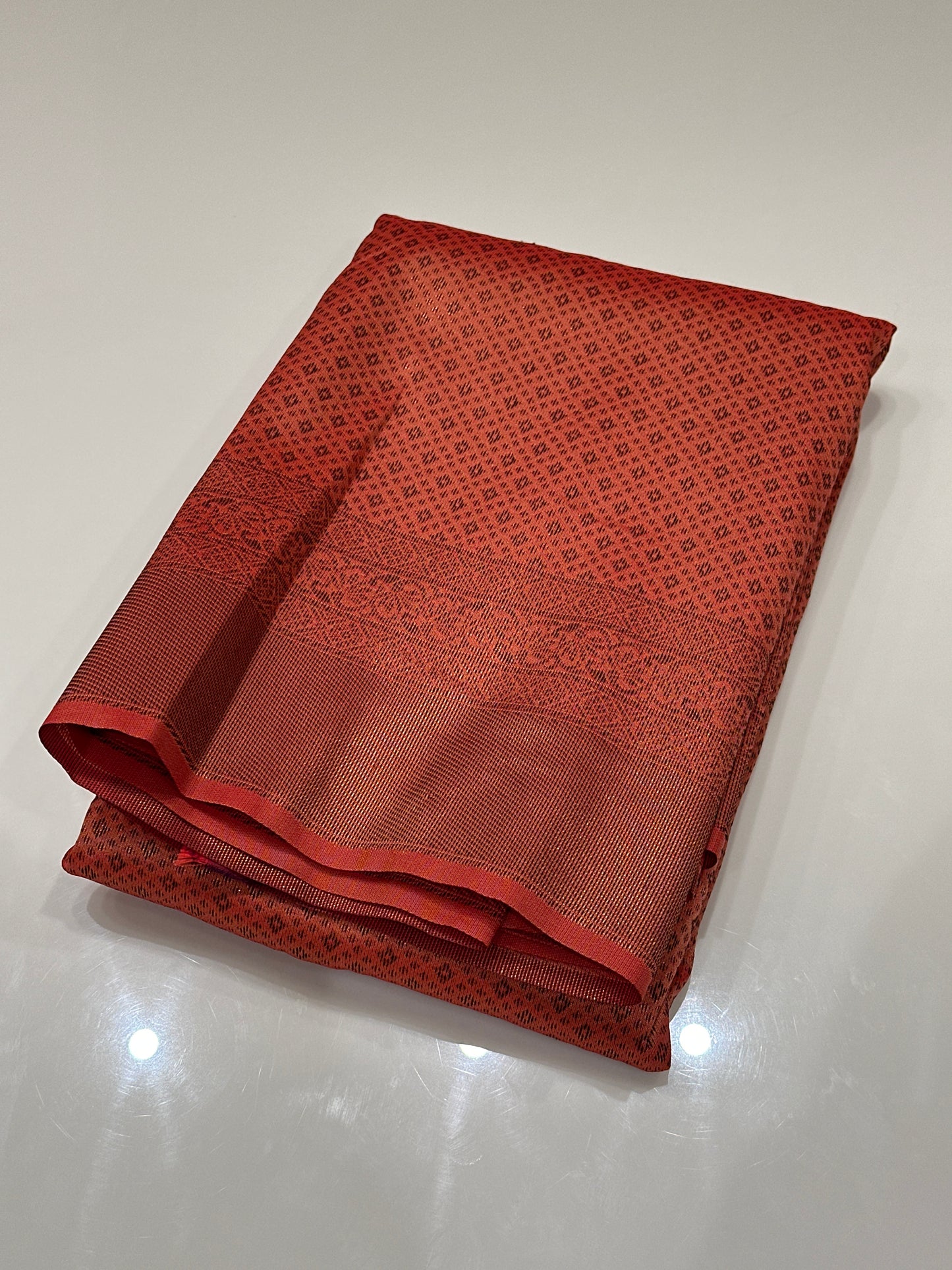OFFER SALES SAREES - IHA 27182