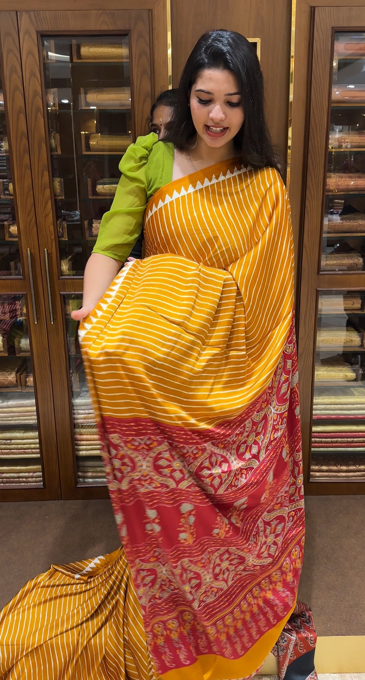SEMI MODAL SILK SARES - IHA 25130
