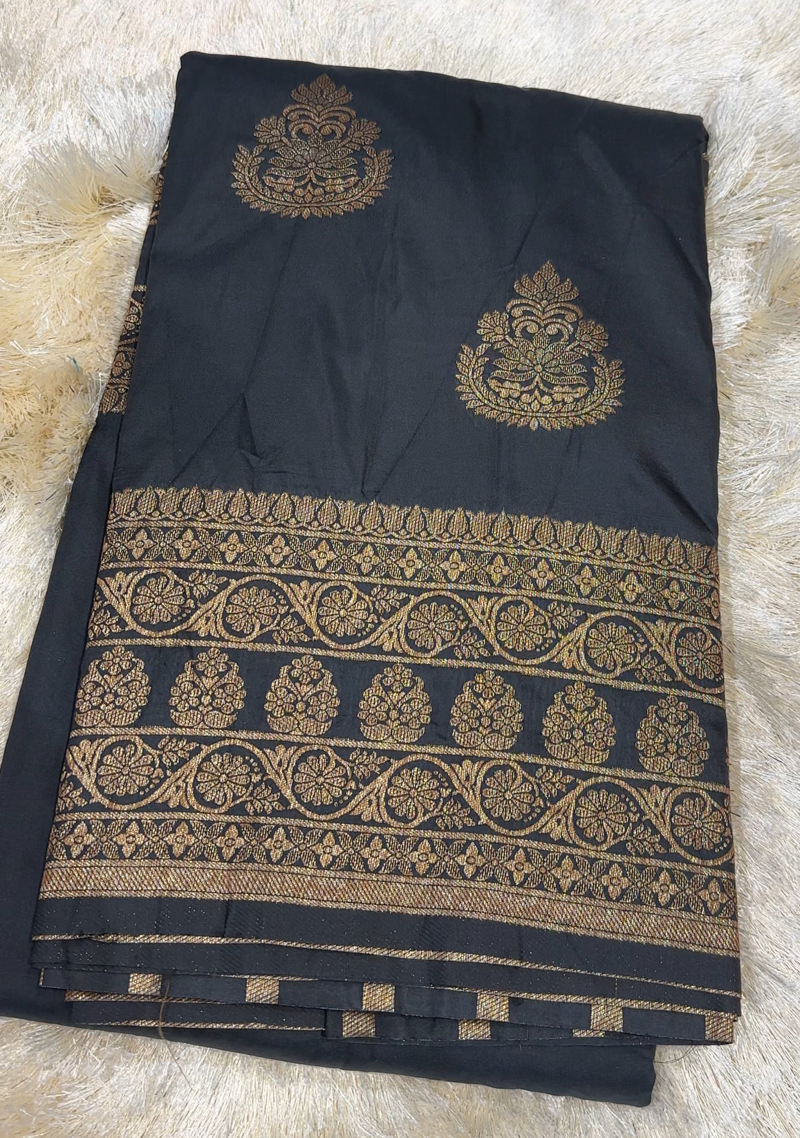 SEMI BANARASI SAREES - IHA 27779