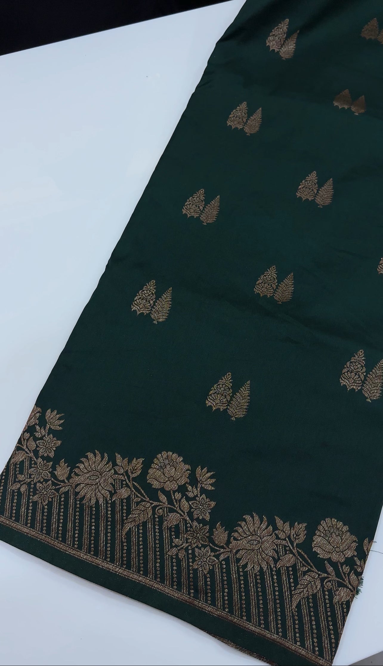 SEMI RAW MANGO SILK SAREES - IHA 21572
