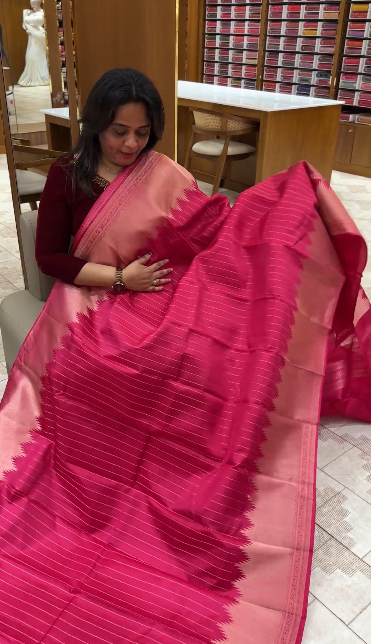 HAND LOOM KANCHIPURAM SAREES - IHA 25909