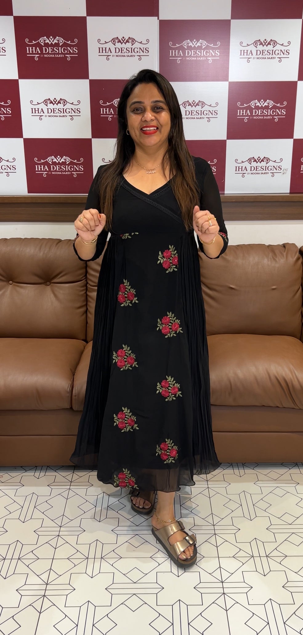 IHA'S IN-HOUSE DESIGNER ALINE TOPS - IHA 24564
