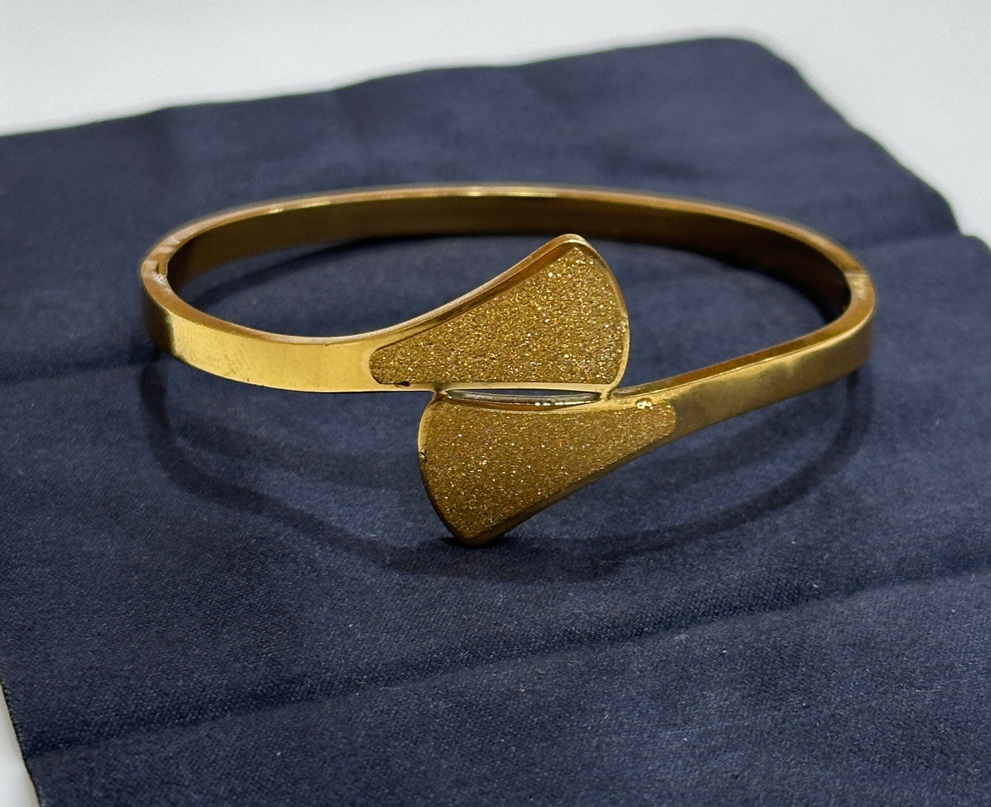 CLIP BANGLES - IHA 21685
