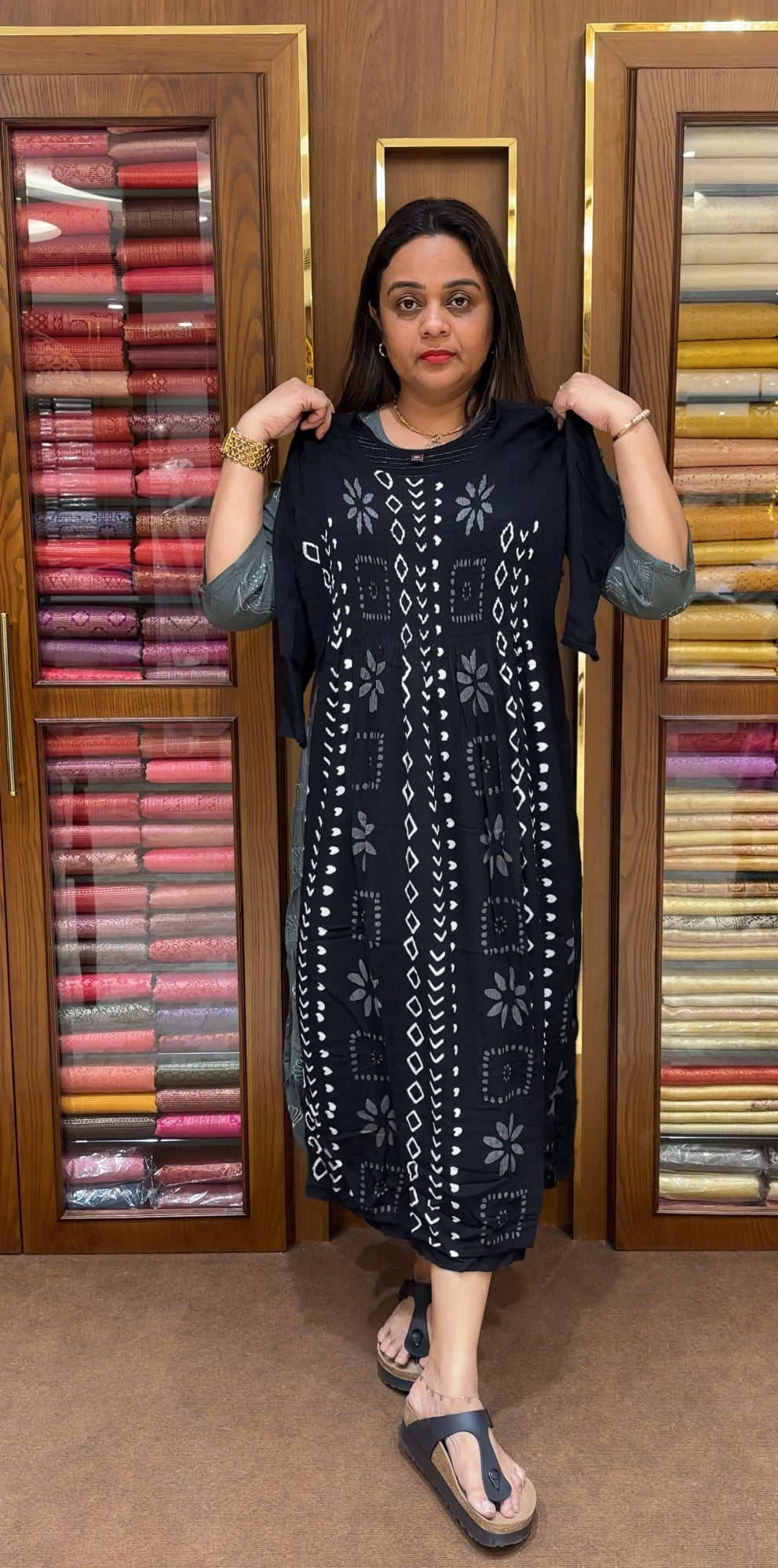 SMOKING PRINTED TOPS - IHA 21903