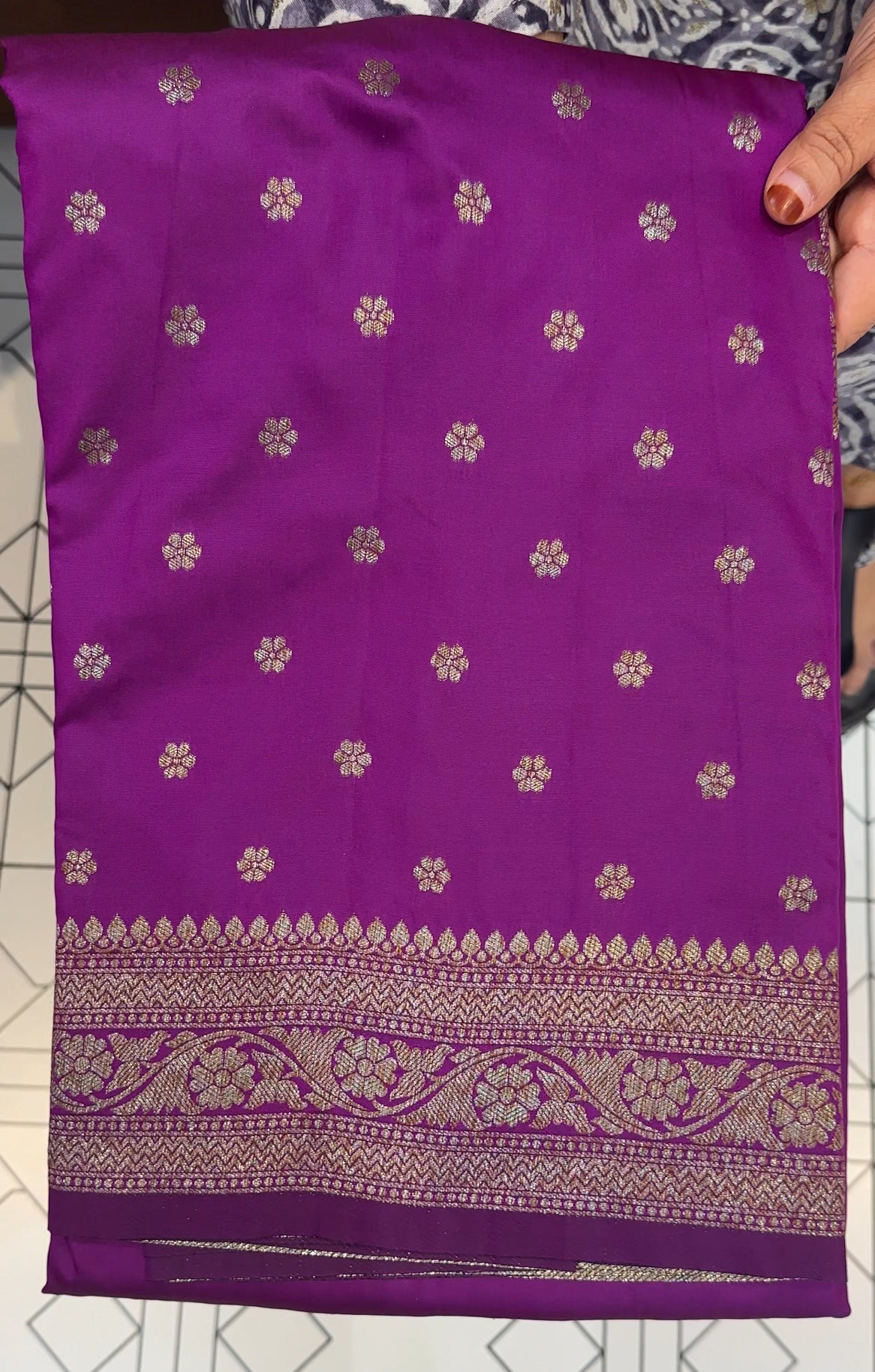 SEMI BANARASI SAREES - IHA 24664