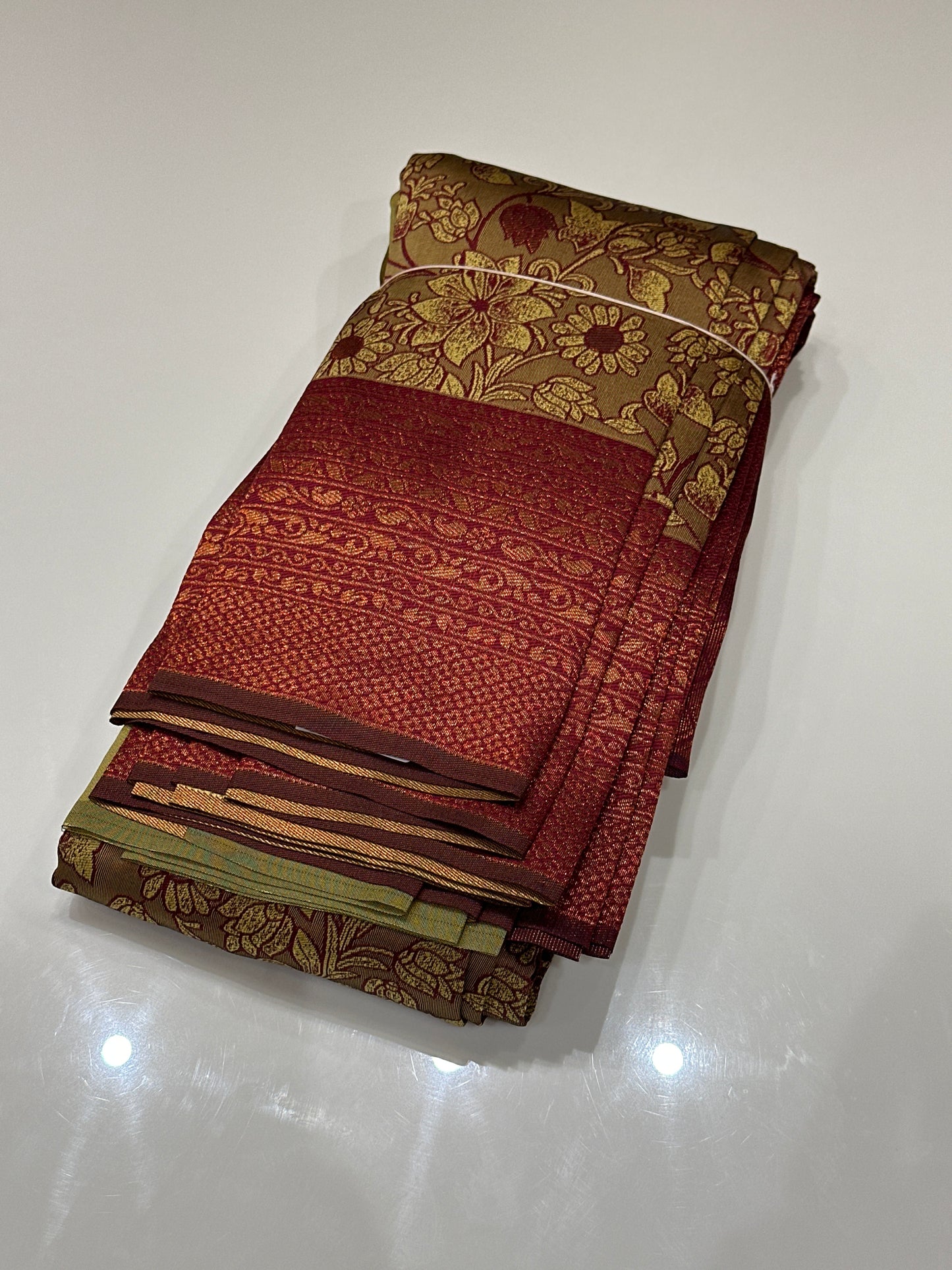 OFFER SALES SAREES - IHA 27182