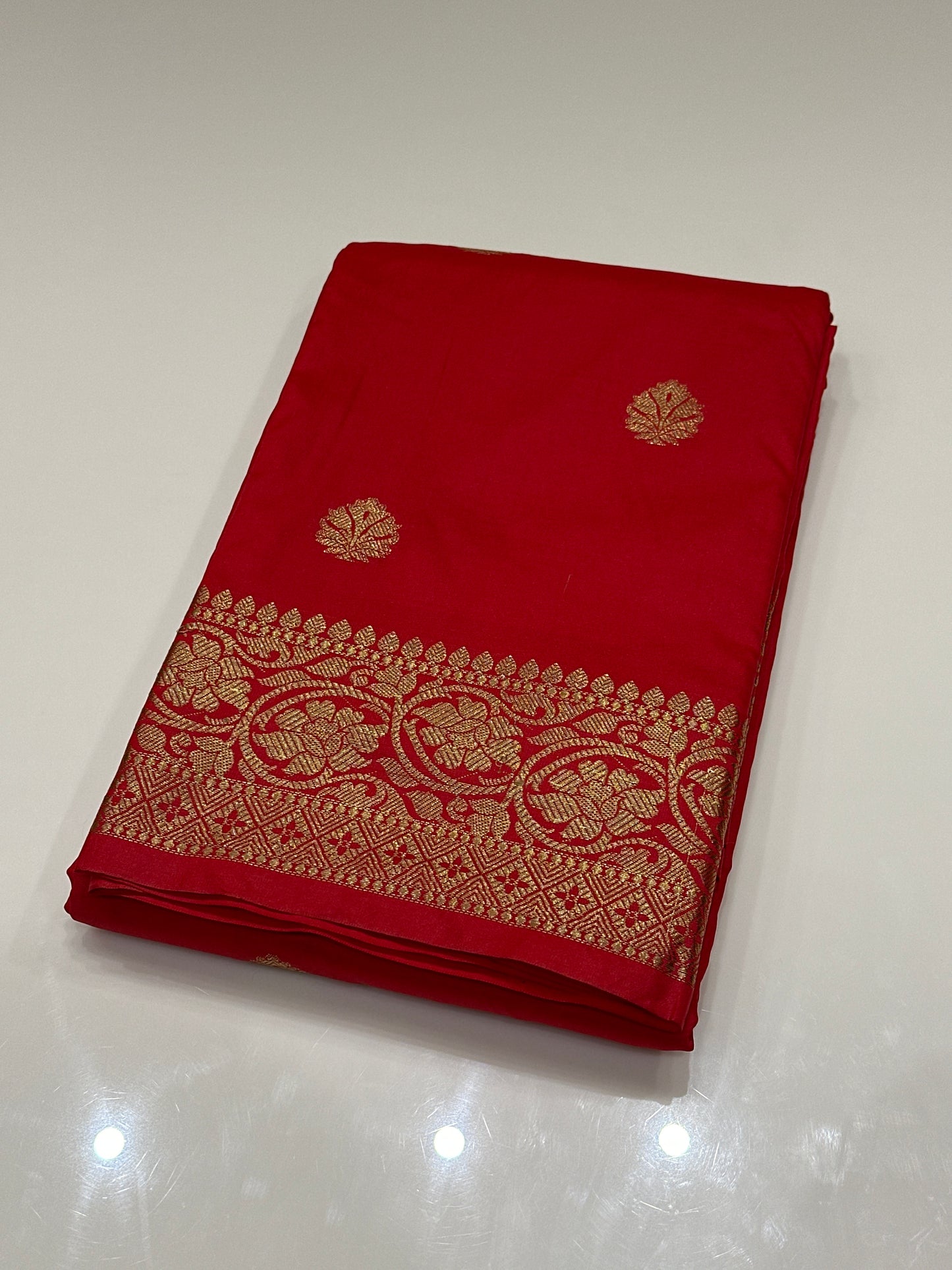 OFFER SALES SAREES - IHA 27172