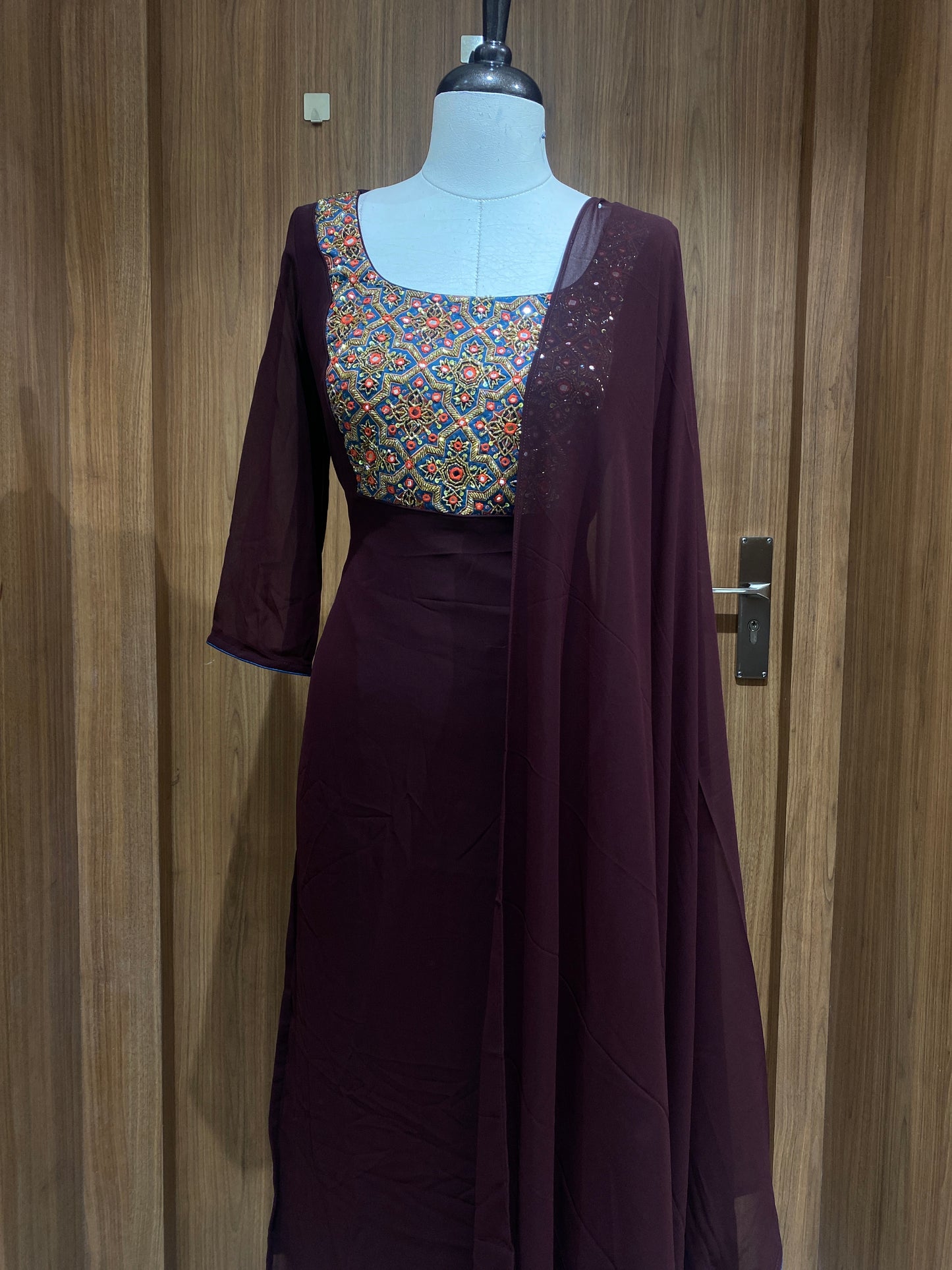OFFER SALES TOPS COLLECTIONS - IHA 27006