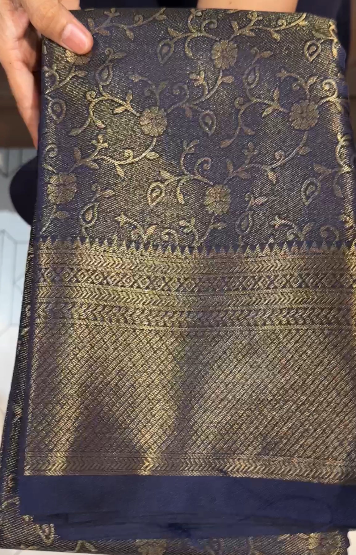 SEMI SILK SAREES - IHA 21924