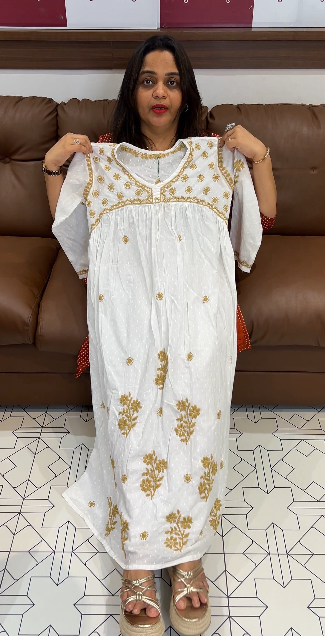 LUCKNOWI ALIYA CUT A-LINE TOPS - IHA 22773