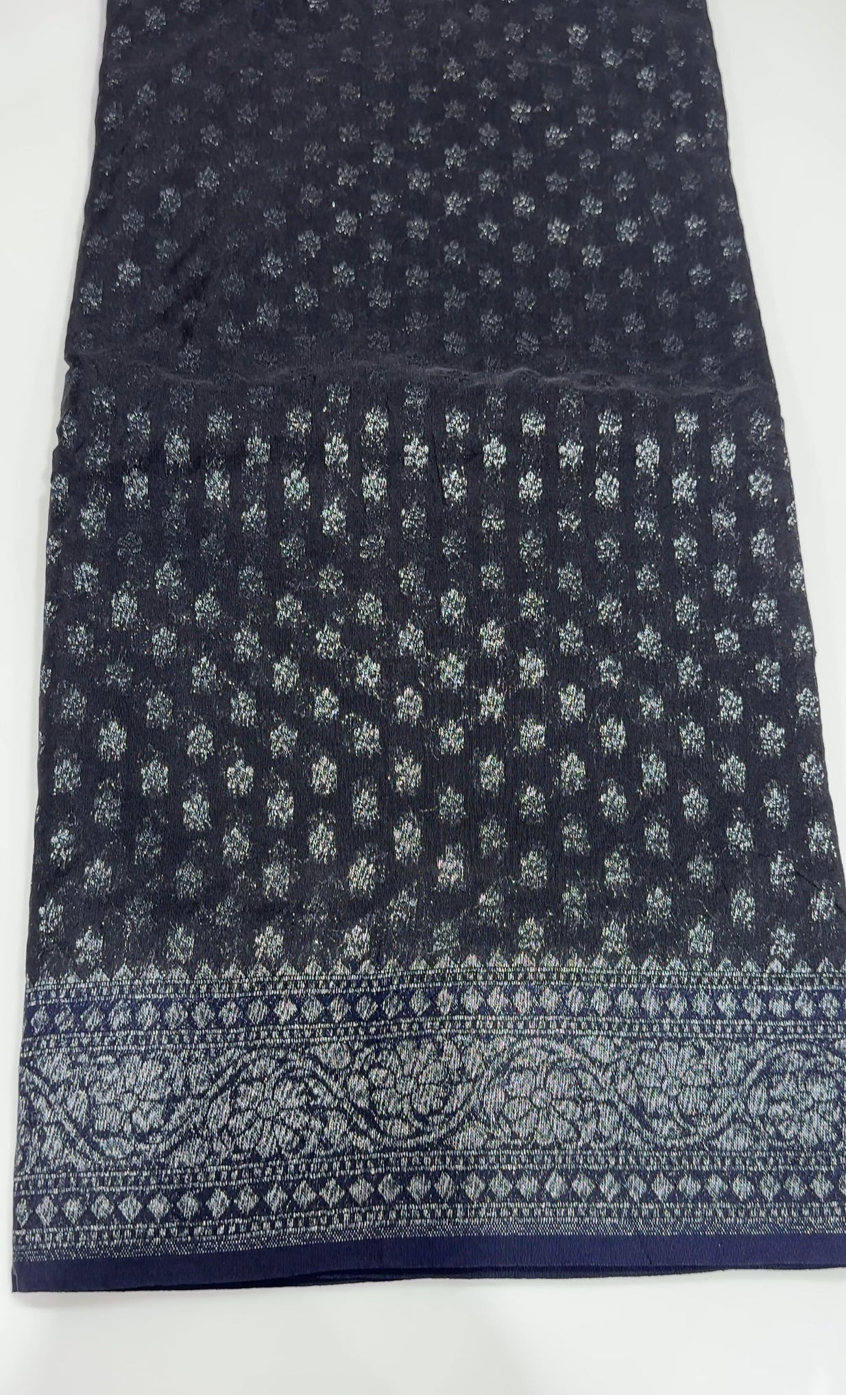 SEMI BANARASI SAREES - IHA 25468