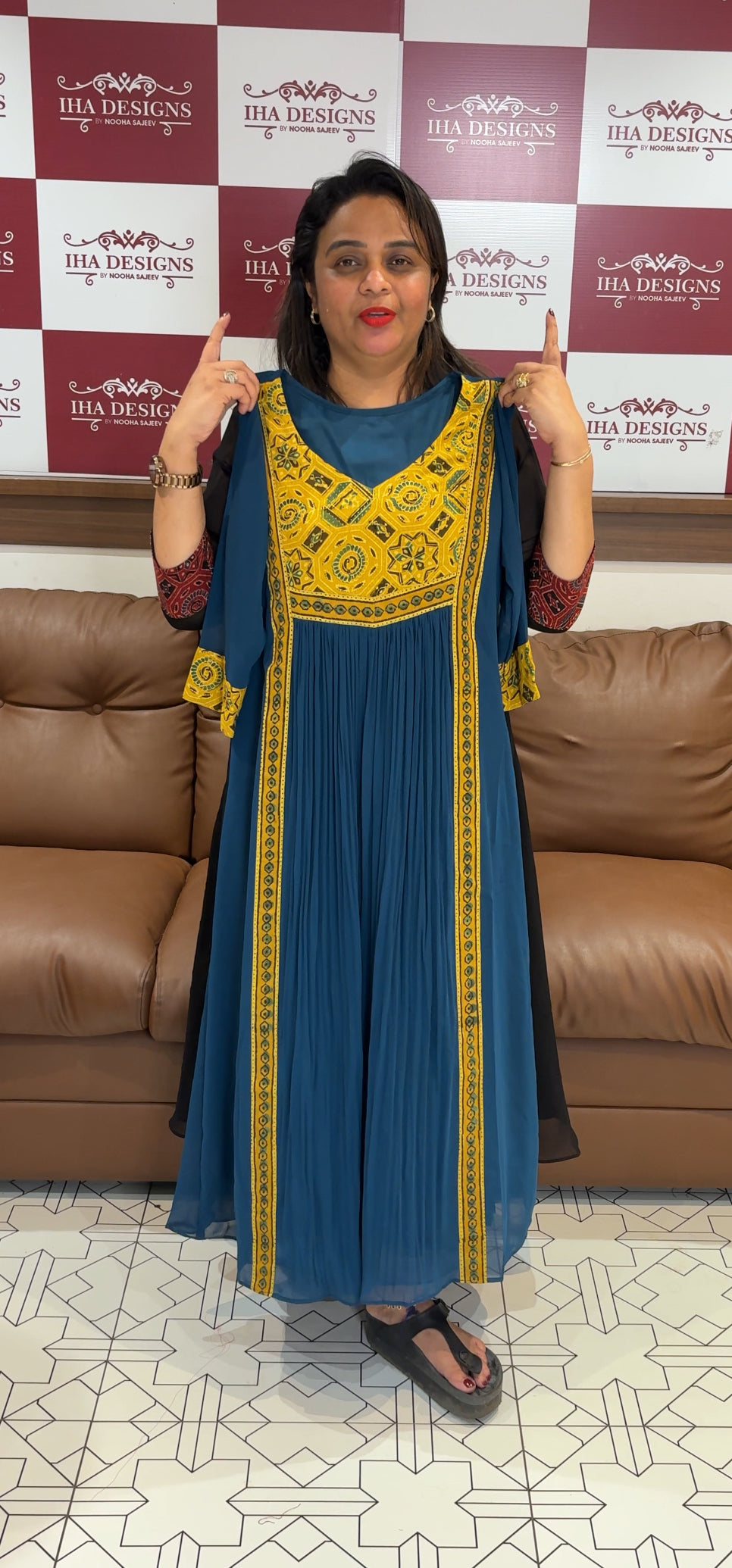 IHA'S IN-HOUSE GEORGETTE ALINE TOPS - IHA 25474