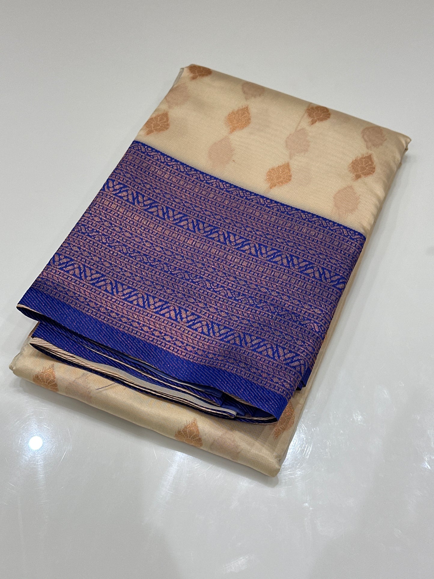 OFFER SALES SAREES - IHA 27172